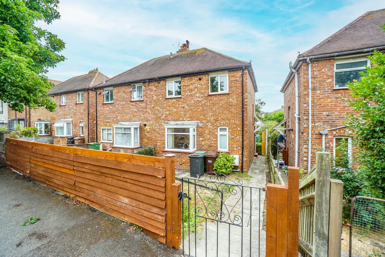 3 bed semidetached house for sale in Old Harrow Road, St. LeonardsOn