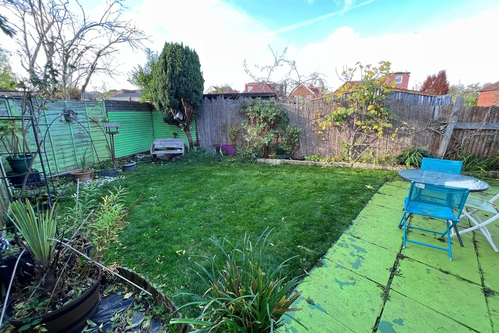 2 bed bungalow for sale in Lea Close, Ash, Aldershot GU12 Zoopla