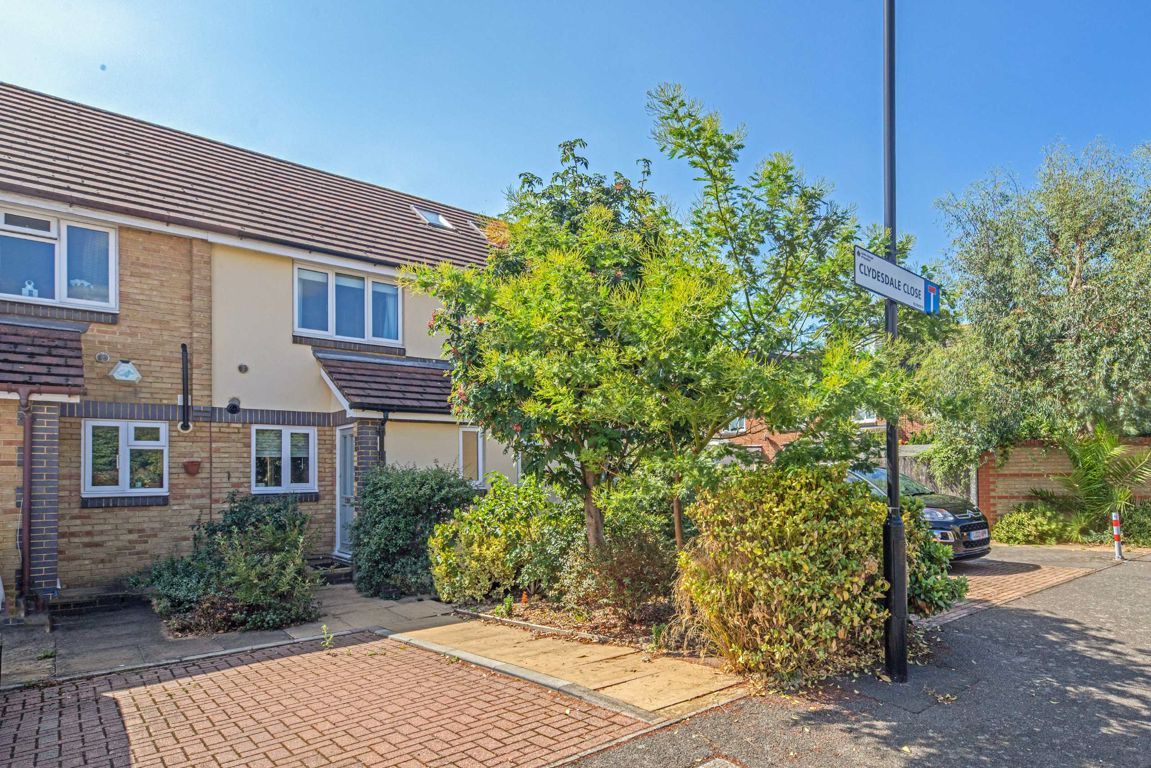 2 bed property for sale in Clydesdale Close, Isleworth TW7 Zoopla