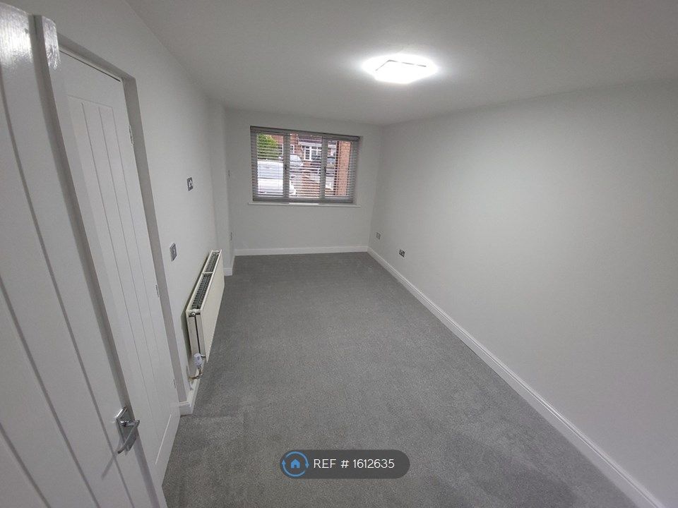 3 bed semidetached house to rent in Falcon Close, AdwickLeStreet, Doncaster DN6 Zoopla