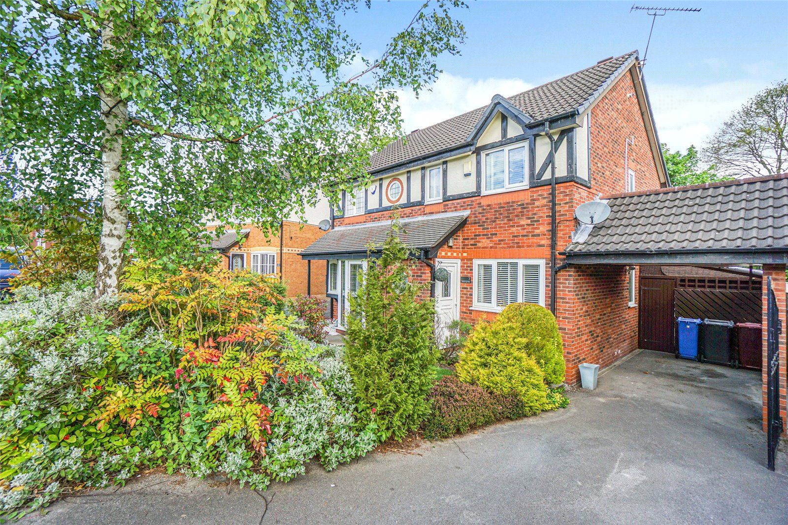2 bed semidetached house for sale in Roxborough Walk, Woolton