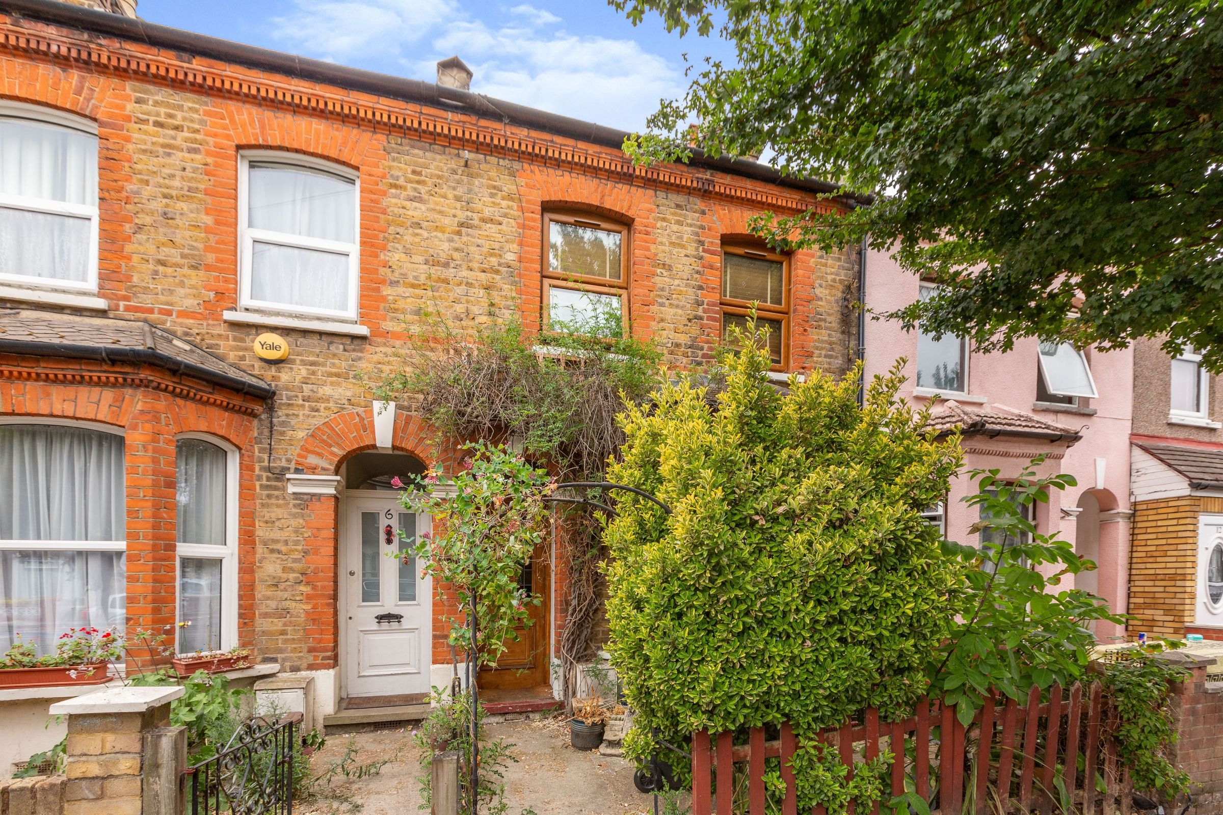 2 bed terraced house for sale in Sutherland Road, London N9 Zoopla