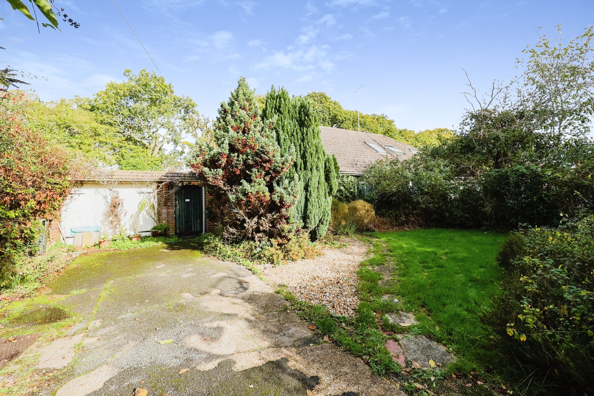 3 bed bungalow for sale in Anmore Road, Denmead, Waterlooville PO7 Zoopla