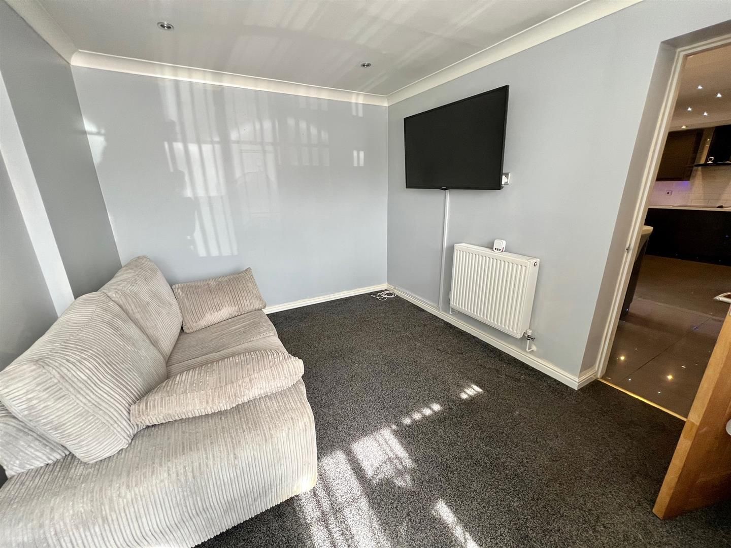 3 bed detached house for sale in Pant Bryn Isaf, Llwynhendy, Llanelli SA14 Zoopla