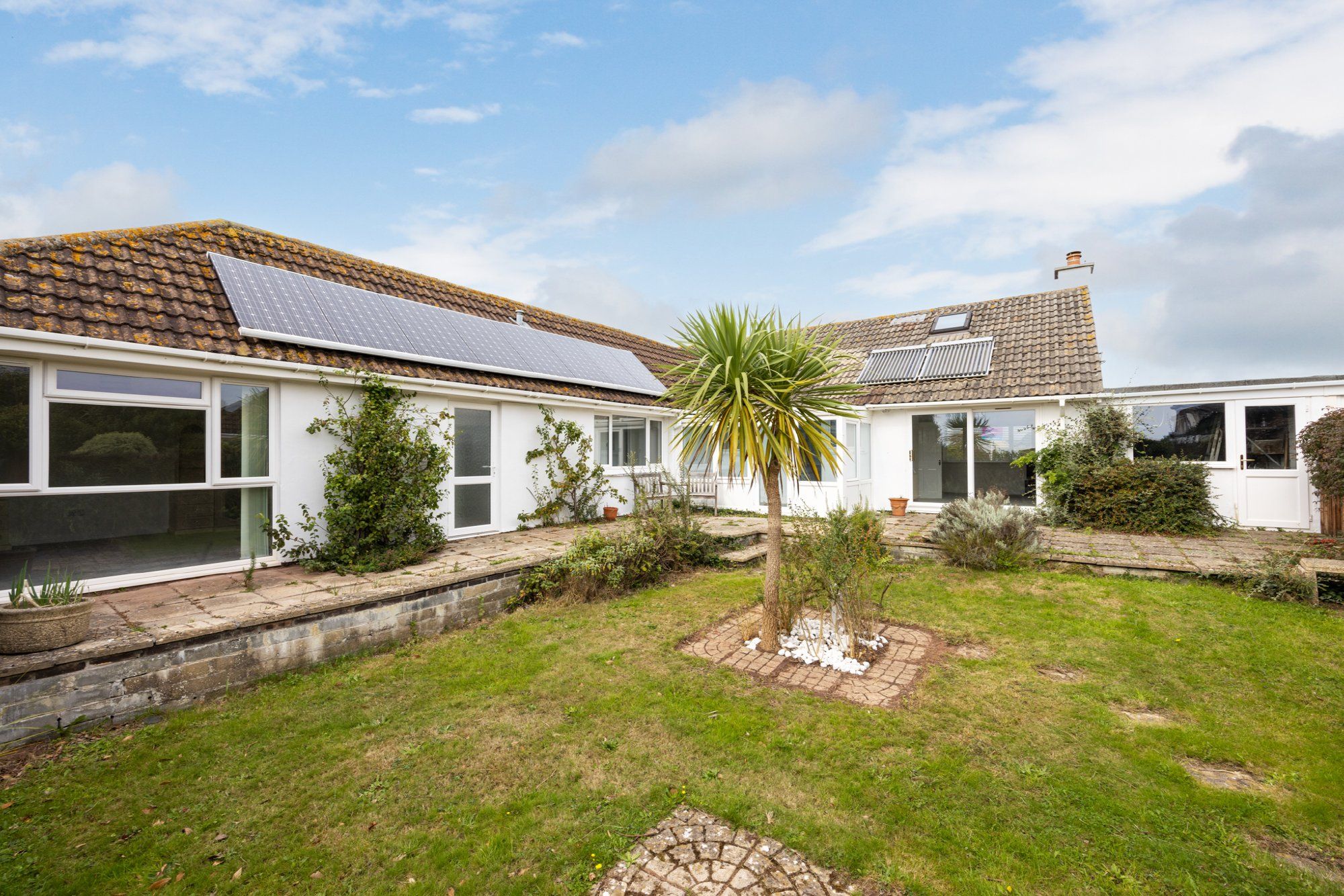 4 bed detached bungalow for sale in Carew Close, Crafthole, Torpoint