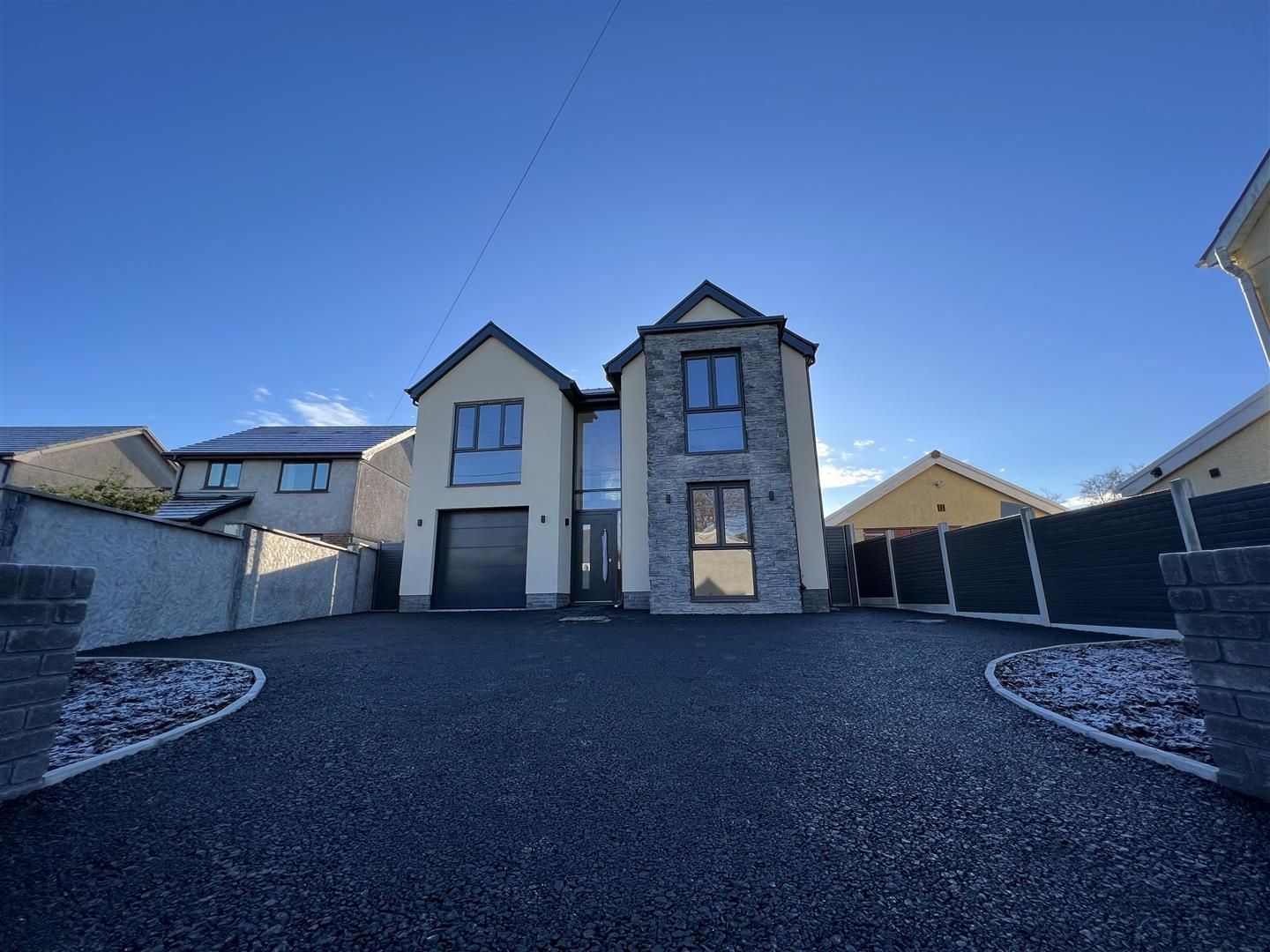 Land for sale in Clos Y Gorlan, Foelgastell, Llanelli SA14 Zoopla