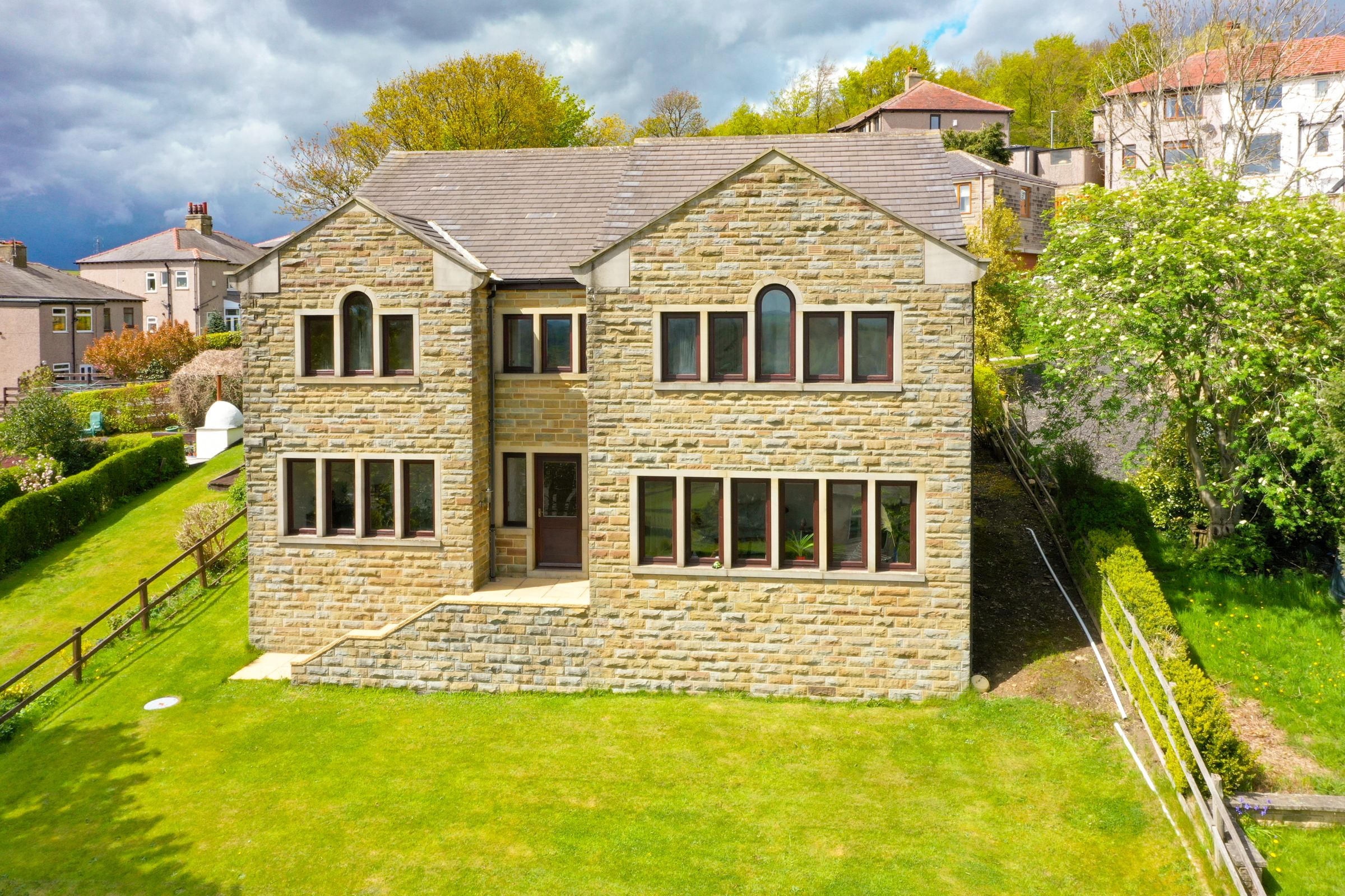 Tenterfield Rise, Halifax HX3  