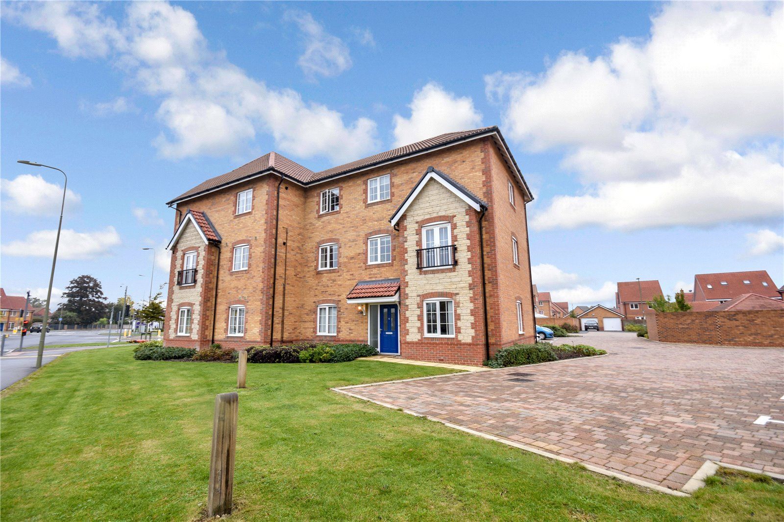 New home, 2 bed flat for sale in Miles East, Harwell, Didcot