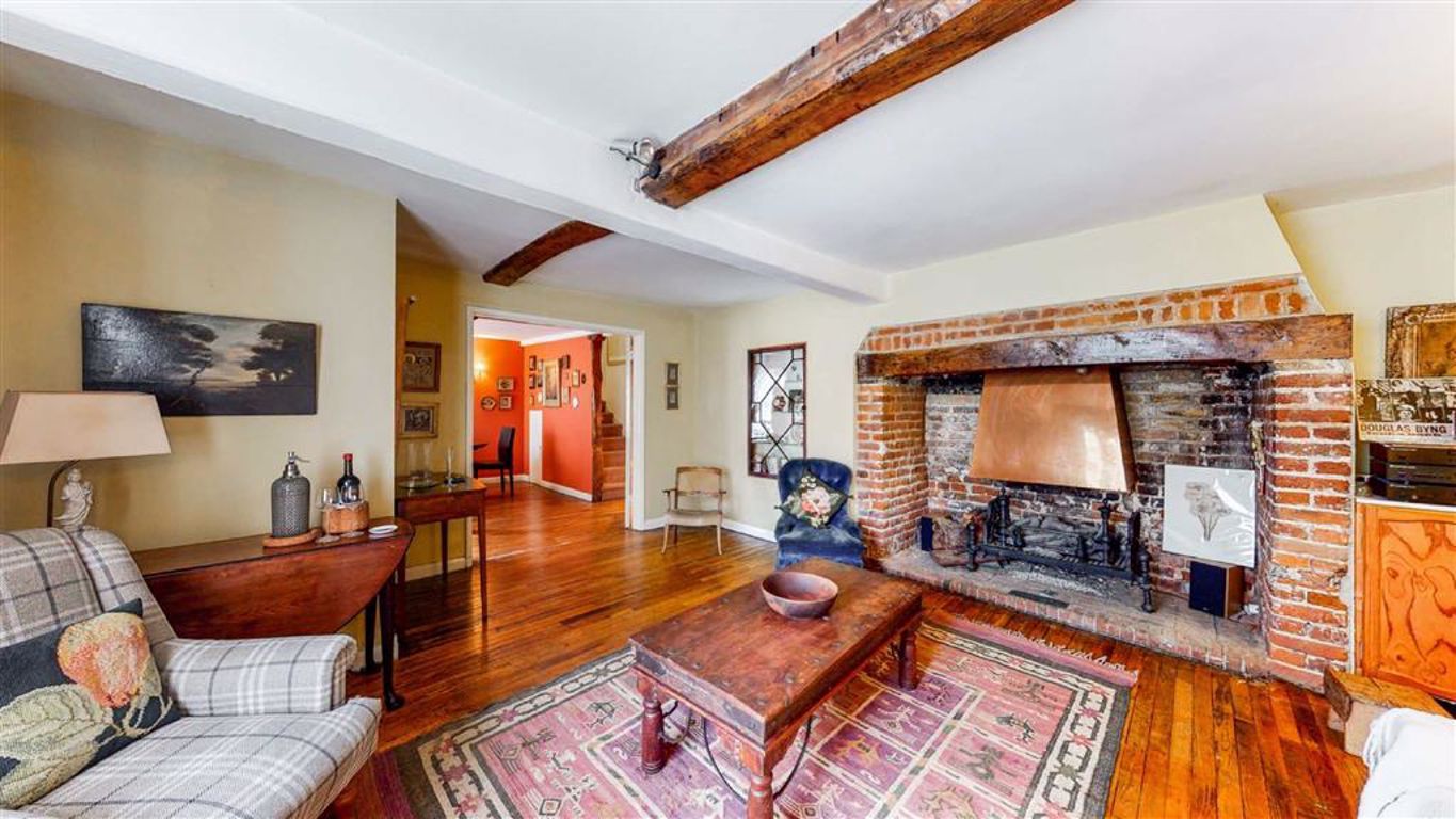 High Street, Harrow On The Hill, Middlesex HA1  