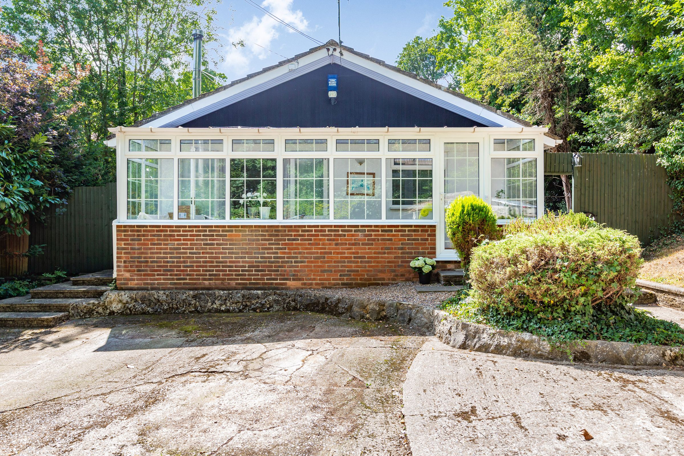 4 bed detached bungalow for sale in Gorsewood Road, Hartley, Longfield