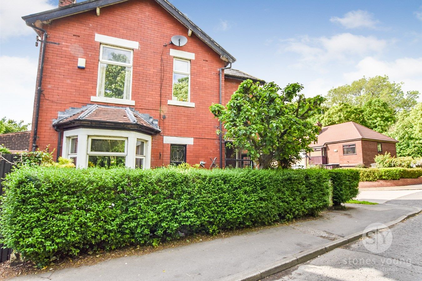 3 bed end terrace house for sale in Mill Hill Bridge Street, Blackburn