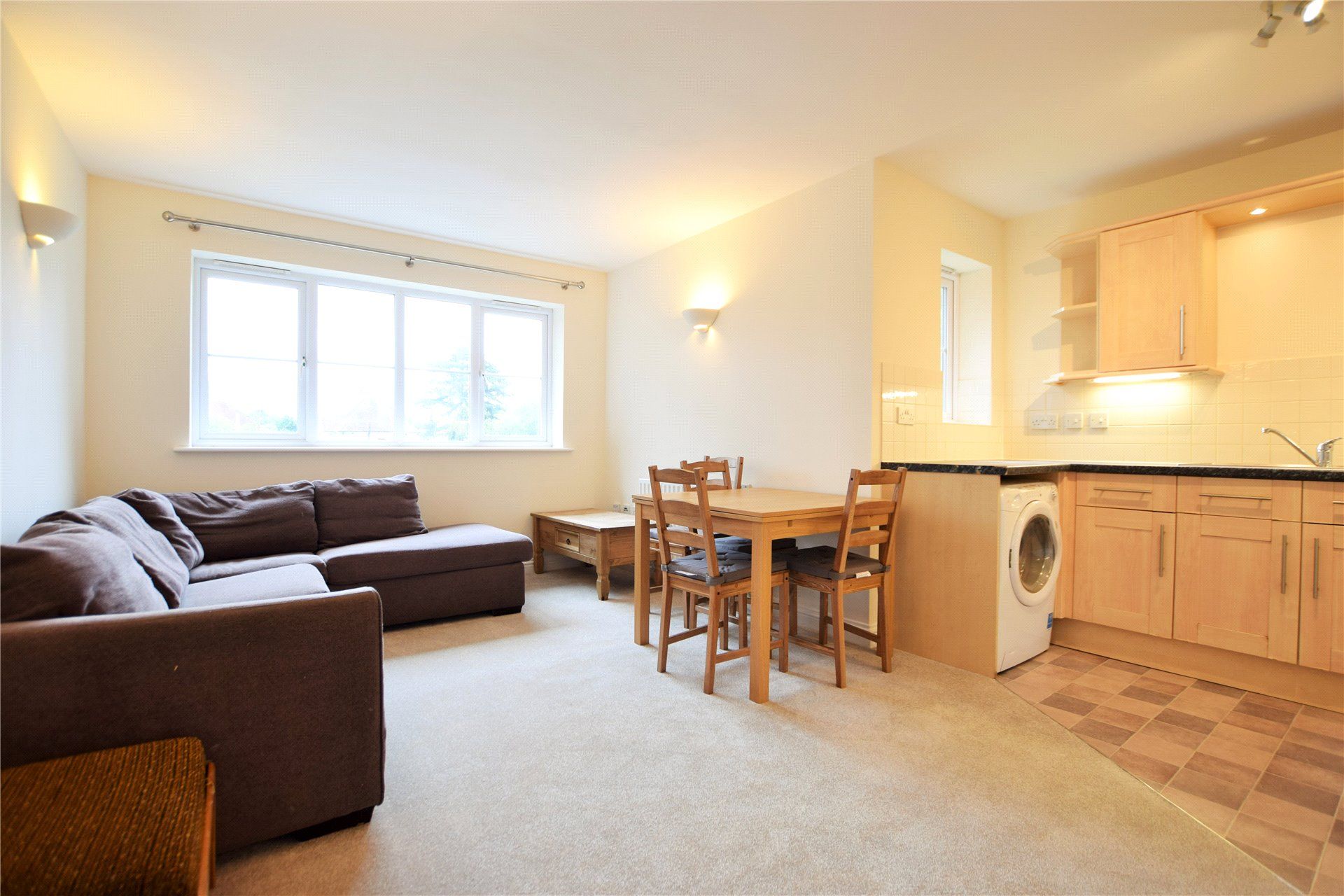 2 bed flat to rent in Highclere Court, 10 Whitley Wood Road, Reading