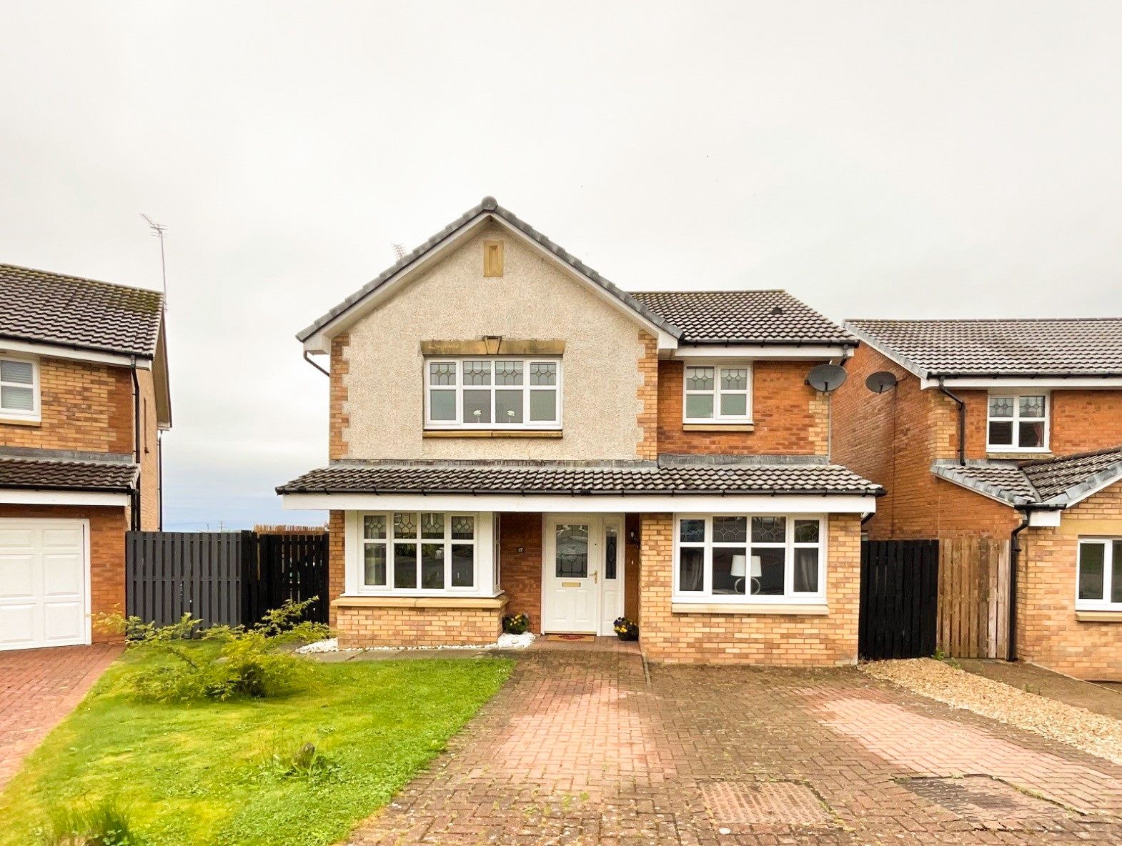 4 bed detached house for sale in Betsy Miller Wynd, Saltcoats KA21 Zoopla