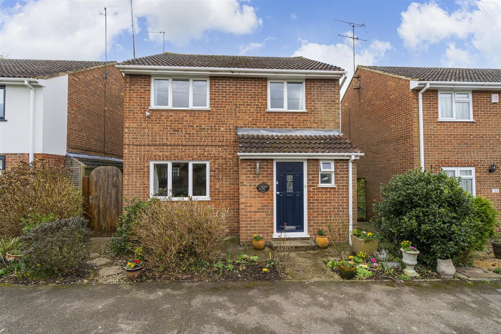 4 bed detached house for sale in Straight Bit, Flackwell Heath, High