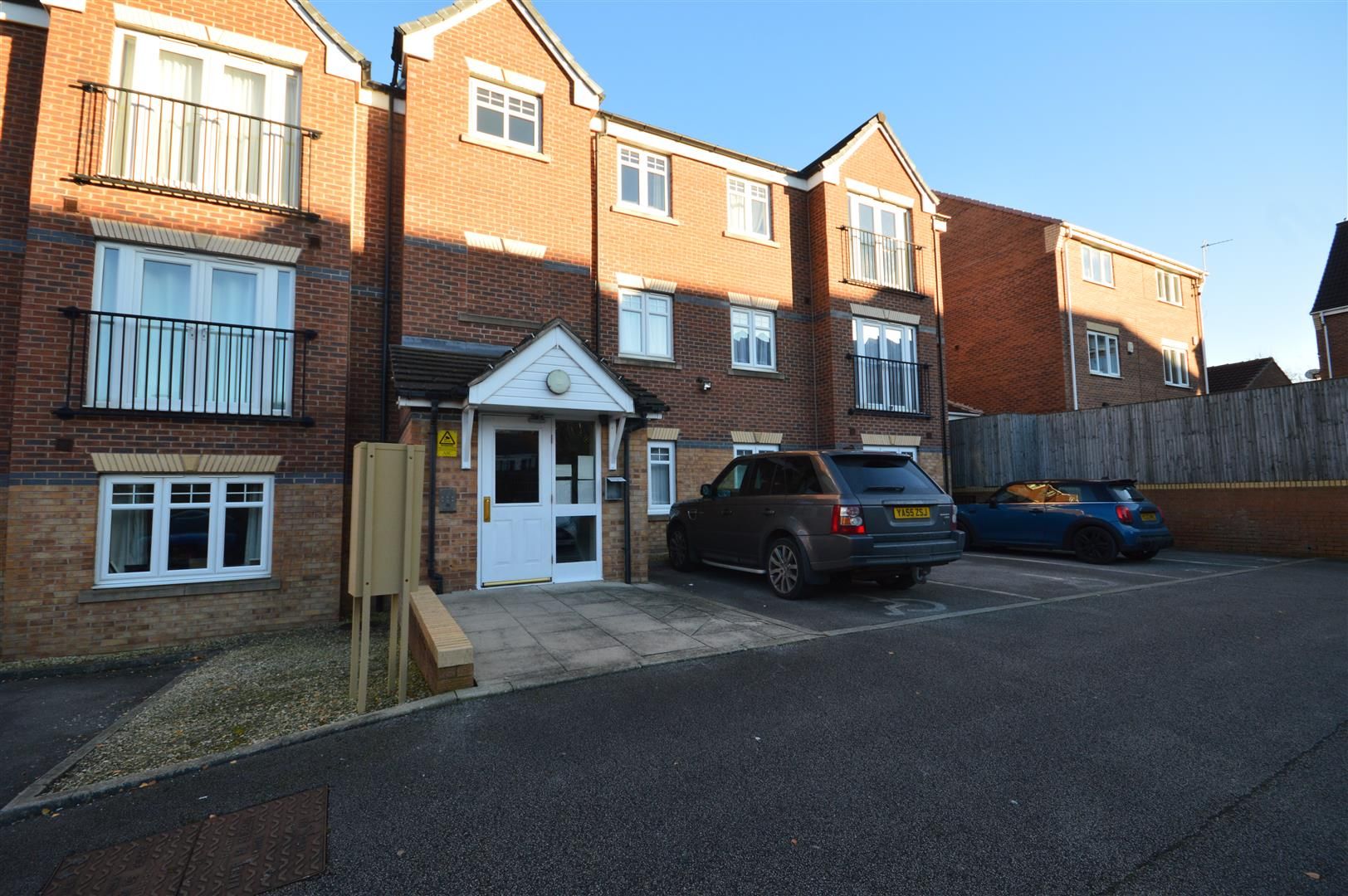 2 bed flat for sale in Bellflower Close, Whitwood, Castleford WF10 Zoopla