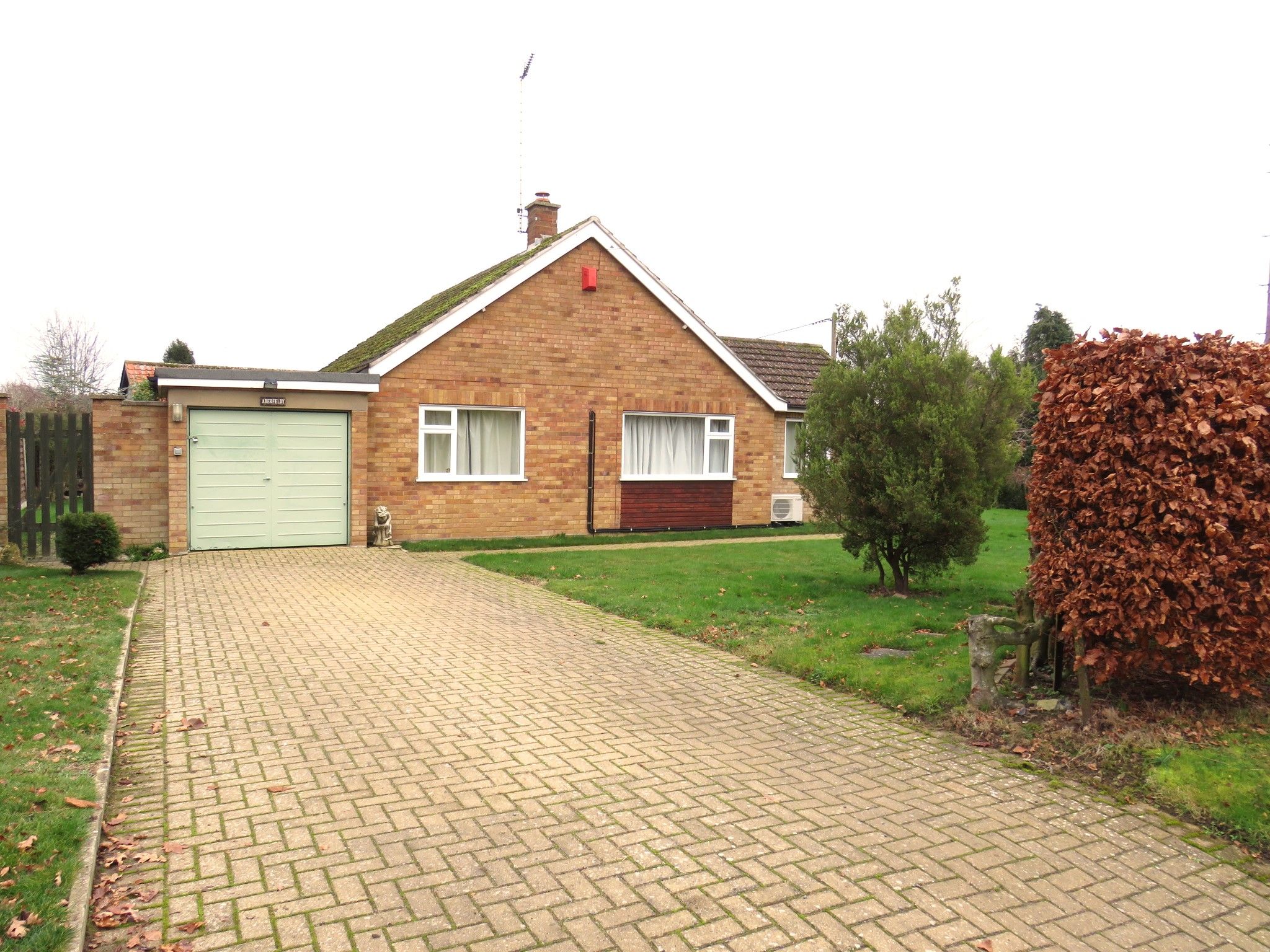 2 bed detached bungalow for sale in Grundisburgh Road, Great Bealings, Woodbridge IP13 Zoopla