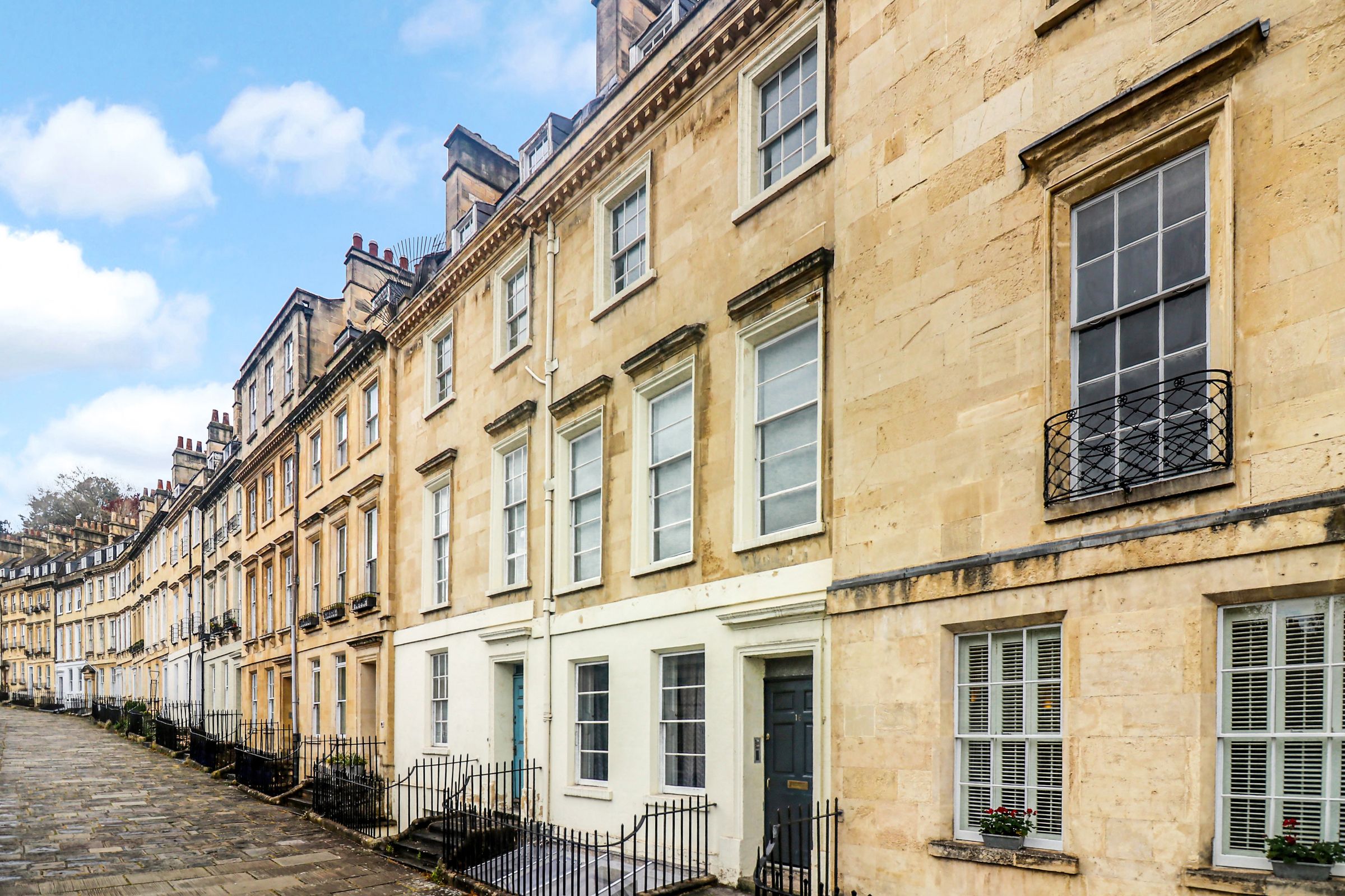 3 bed flat for sale in Walcot Parade, Bath BA1 Zoopla
