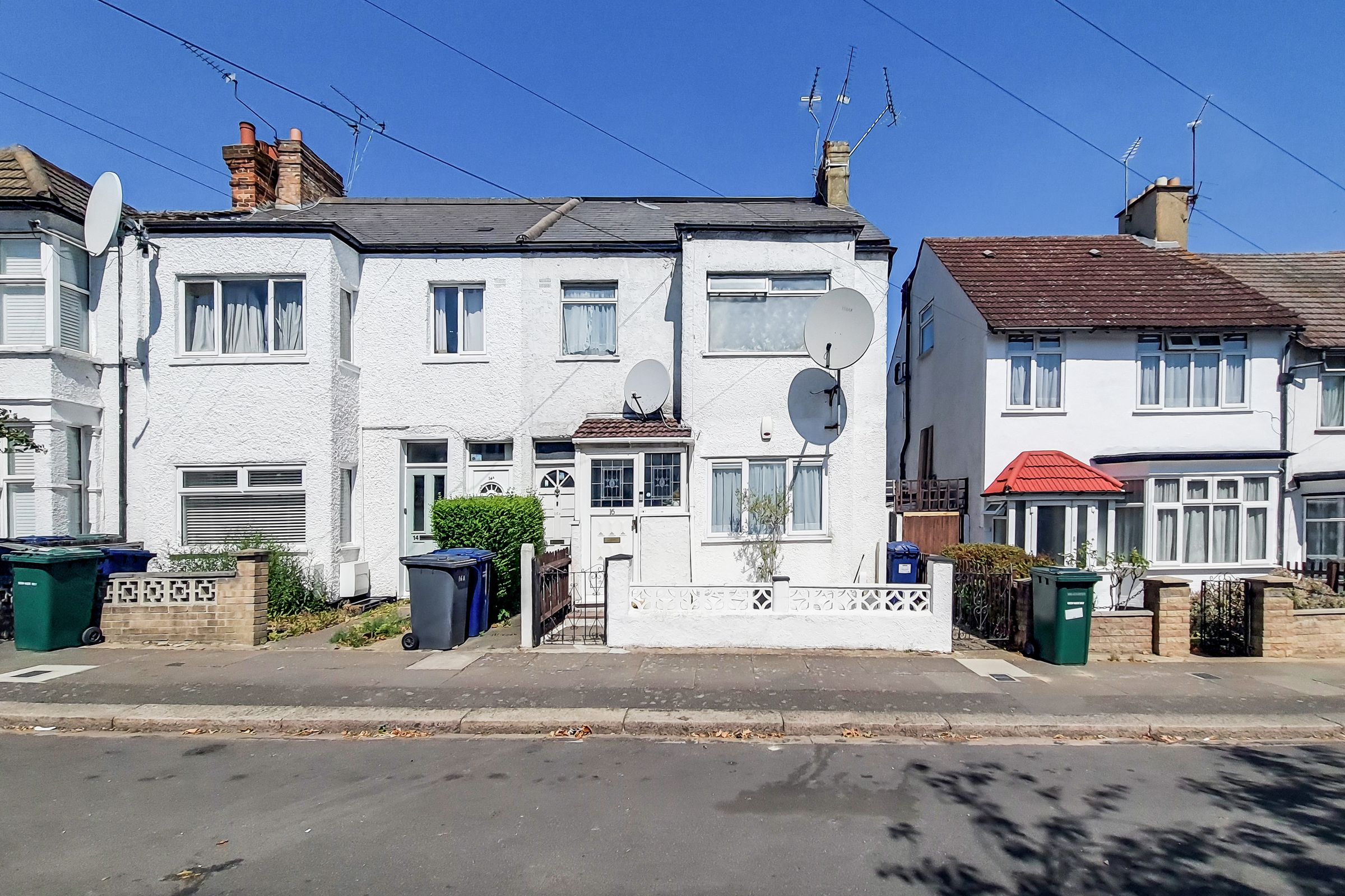 2 bed for sale in Abingdon Road, London N3 Zoopla