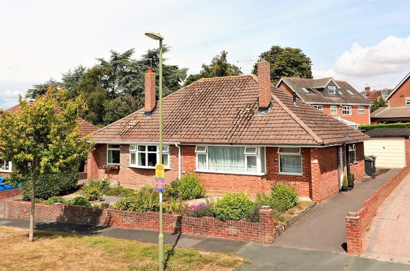 2 bed semidetached bungalow for sale in Morelands Road, Purbrook