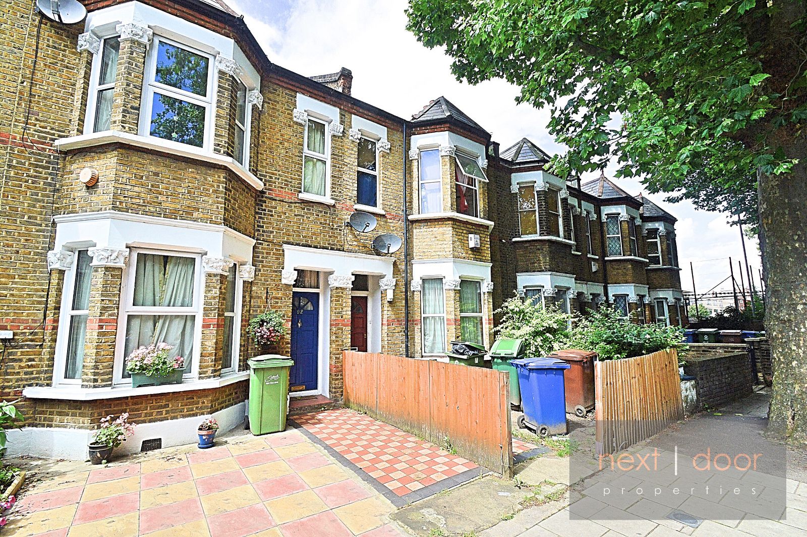 2 bed flat to rent in Albany Road, Elephant And Castle SE5 Zoopla