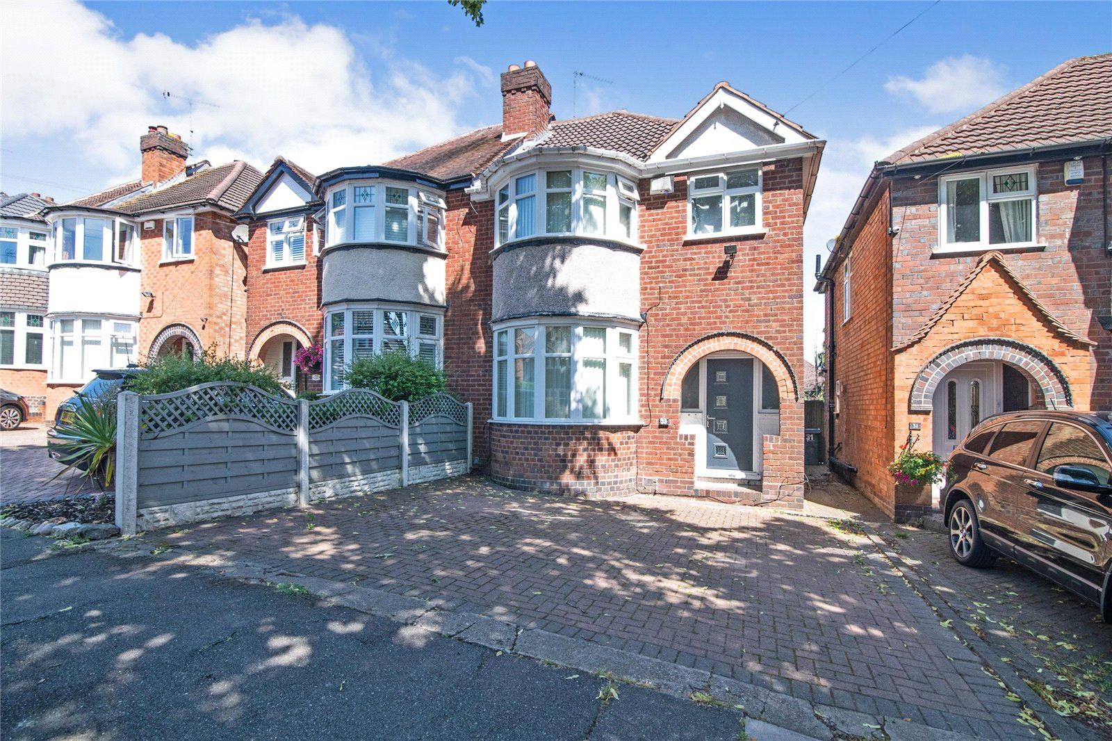 4 bed semidetached house for sale in Grayswood Park Road, Quinton
