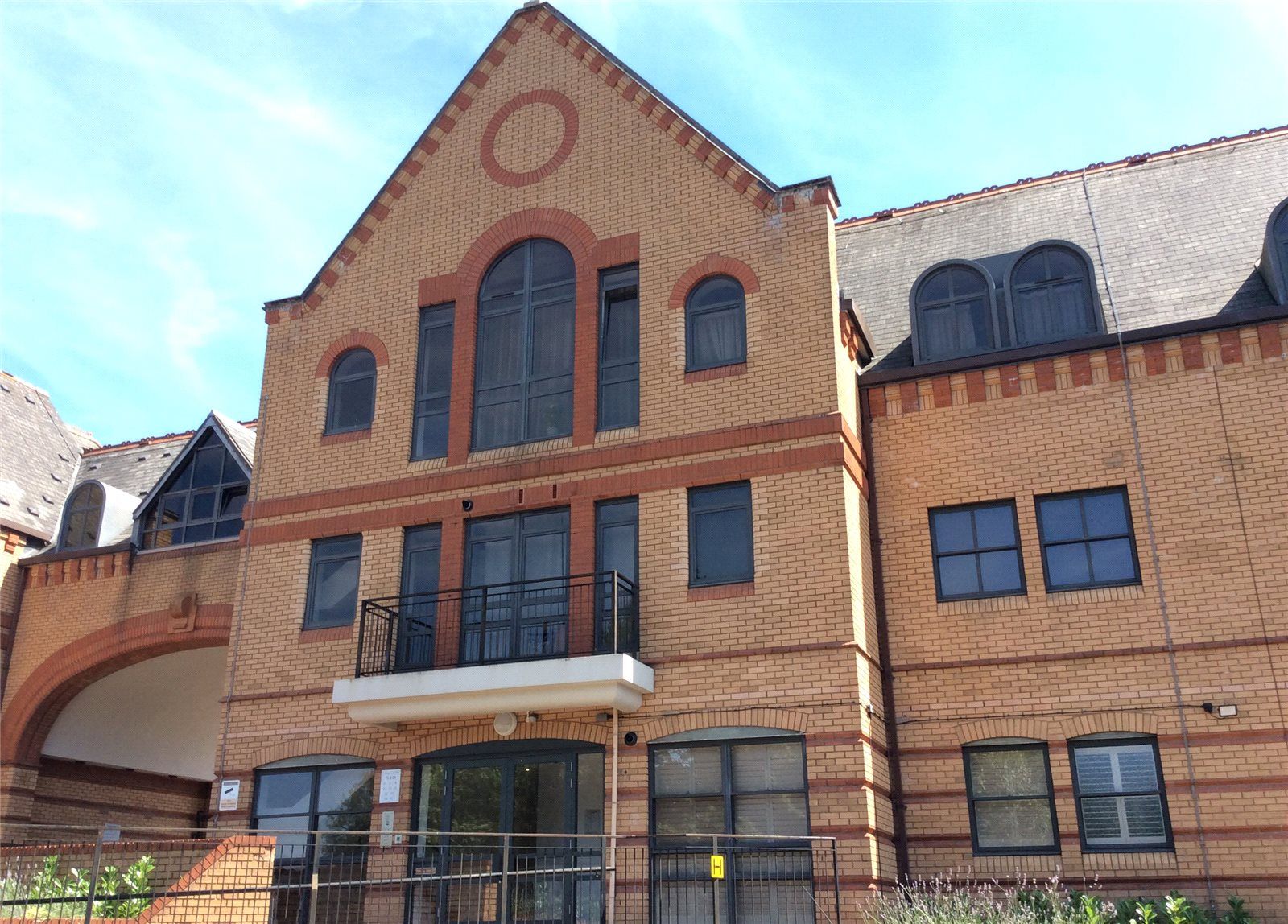 2 bed flat for sale in Flat 14, 1 Whyteleafe Hill, Whyteleafe, Surrey