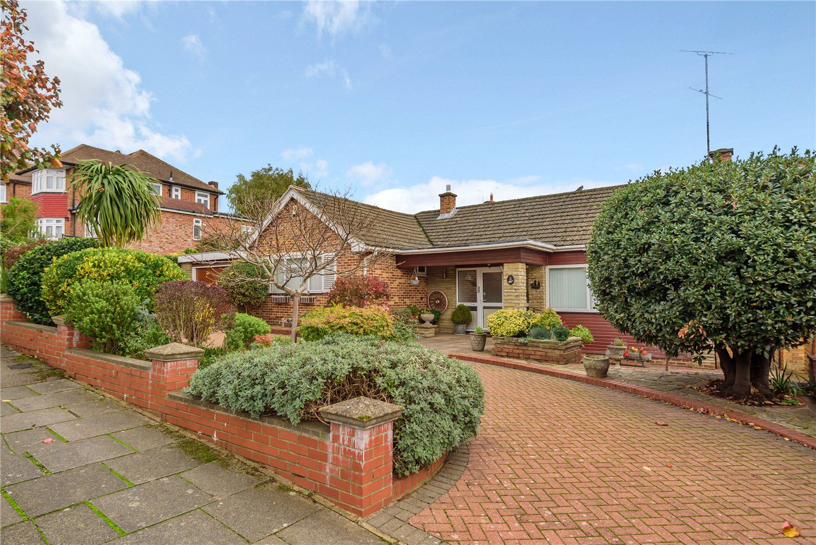 3 bed bungalow for sale in Belmont Avenue, Cockfosters, EN4 Zoopla