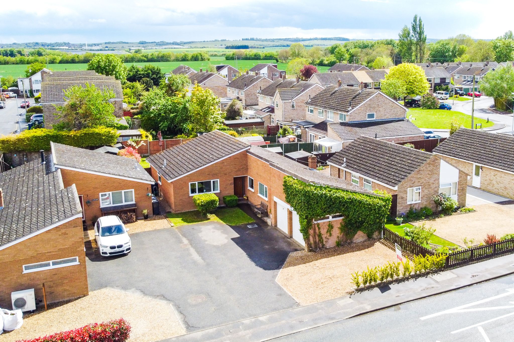 3 bed detached bungalow for sale in The Causeway, Bassingbourn, Royston
