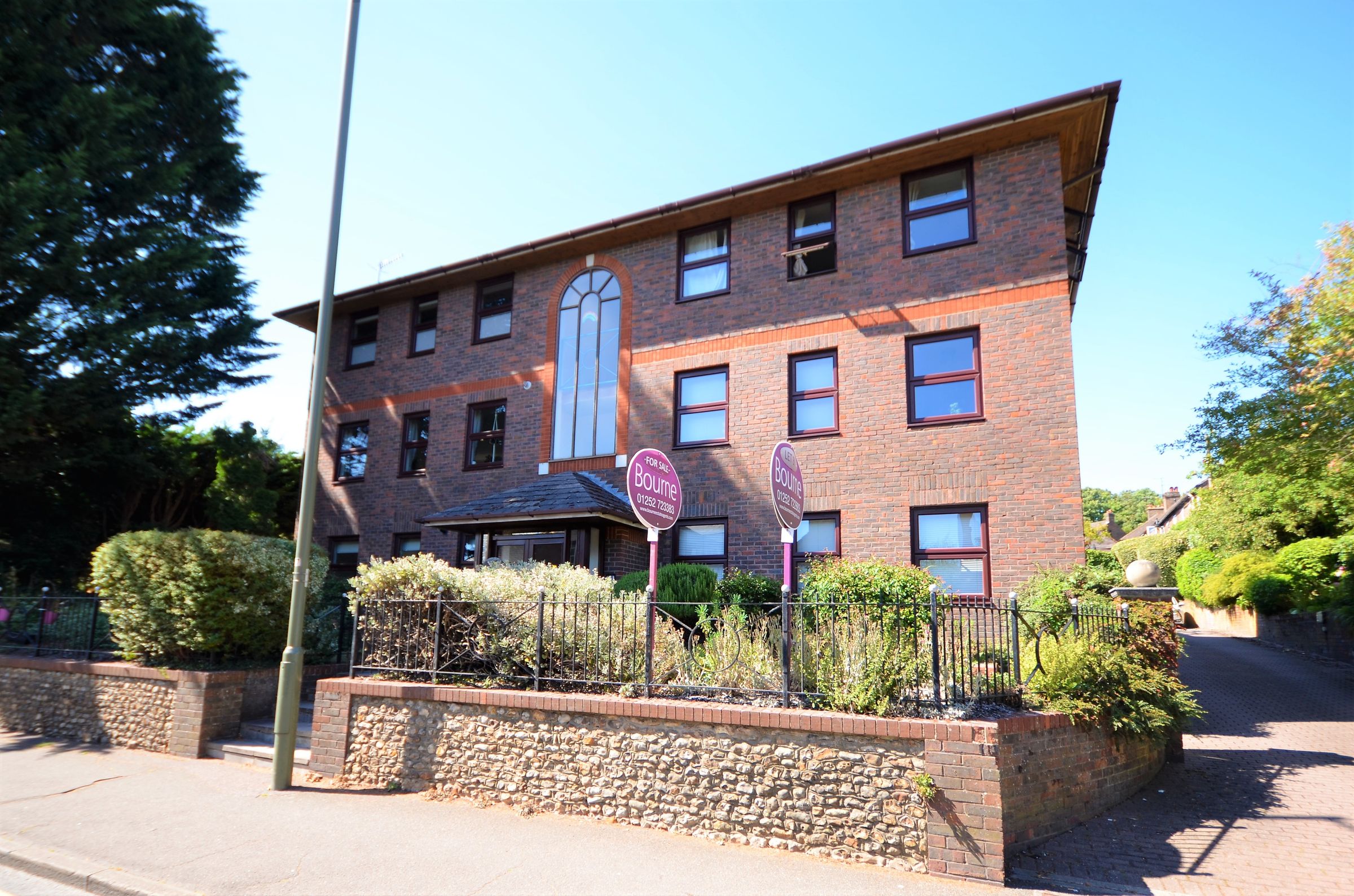 Farthingfield House, East Street, Farnham GU9  