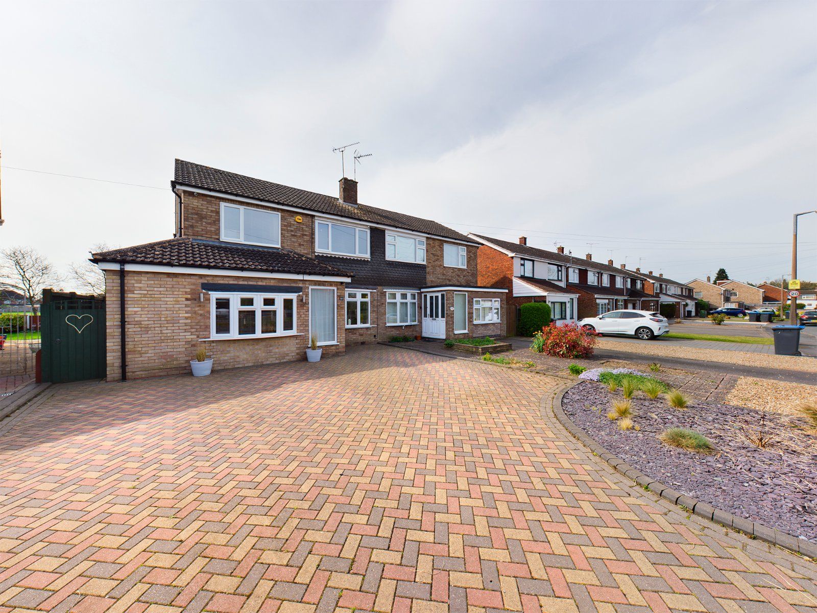 3 bed semidetached house for sale in Bagshaw Close, Ryton On Dunsmore, Coventry CV8 Zoopla