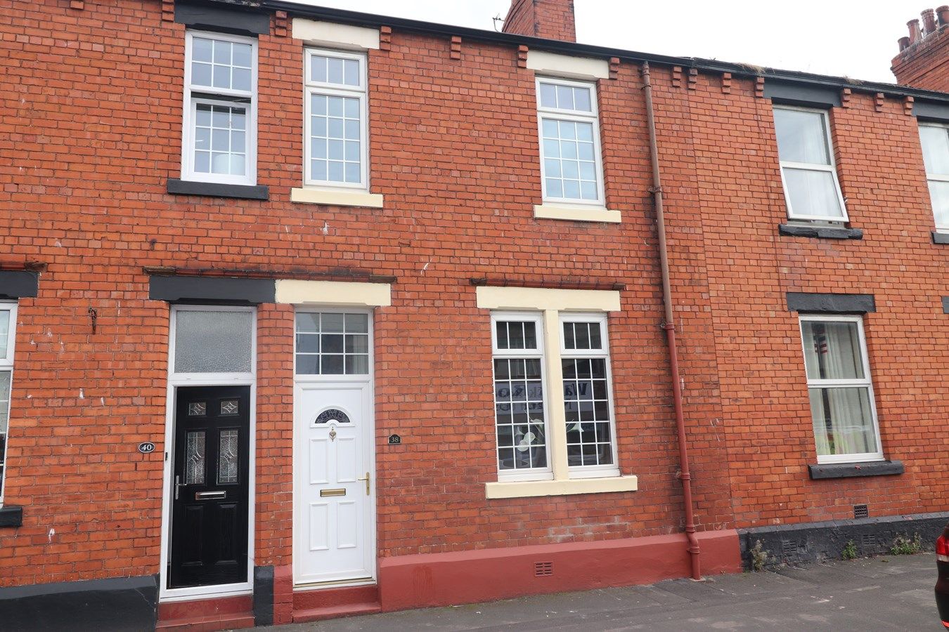 3 bed terraced house for sale in Brook Street, Off London Road