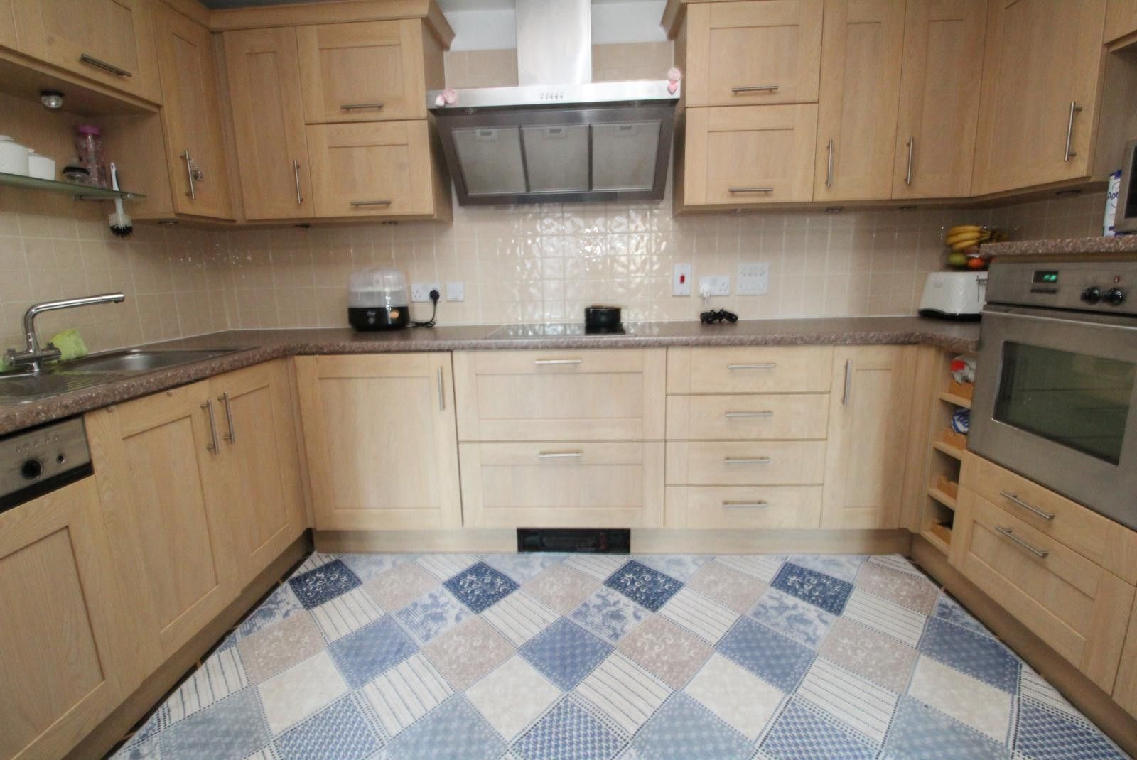 Cornsland Close Upminster Essex RM14  