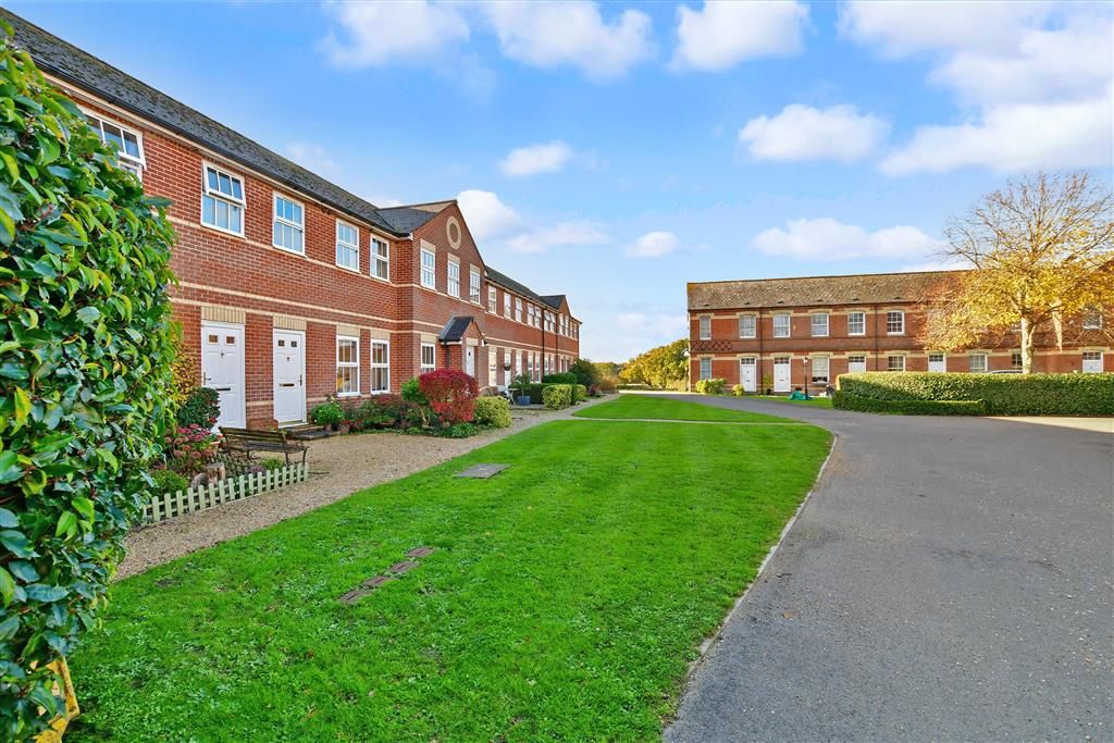 2 bed end terrace house for sale in Shepherd's Way, South Chailey