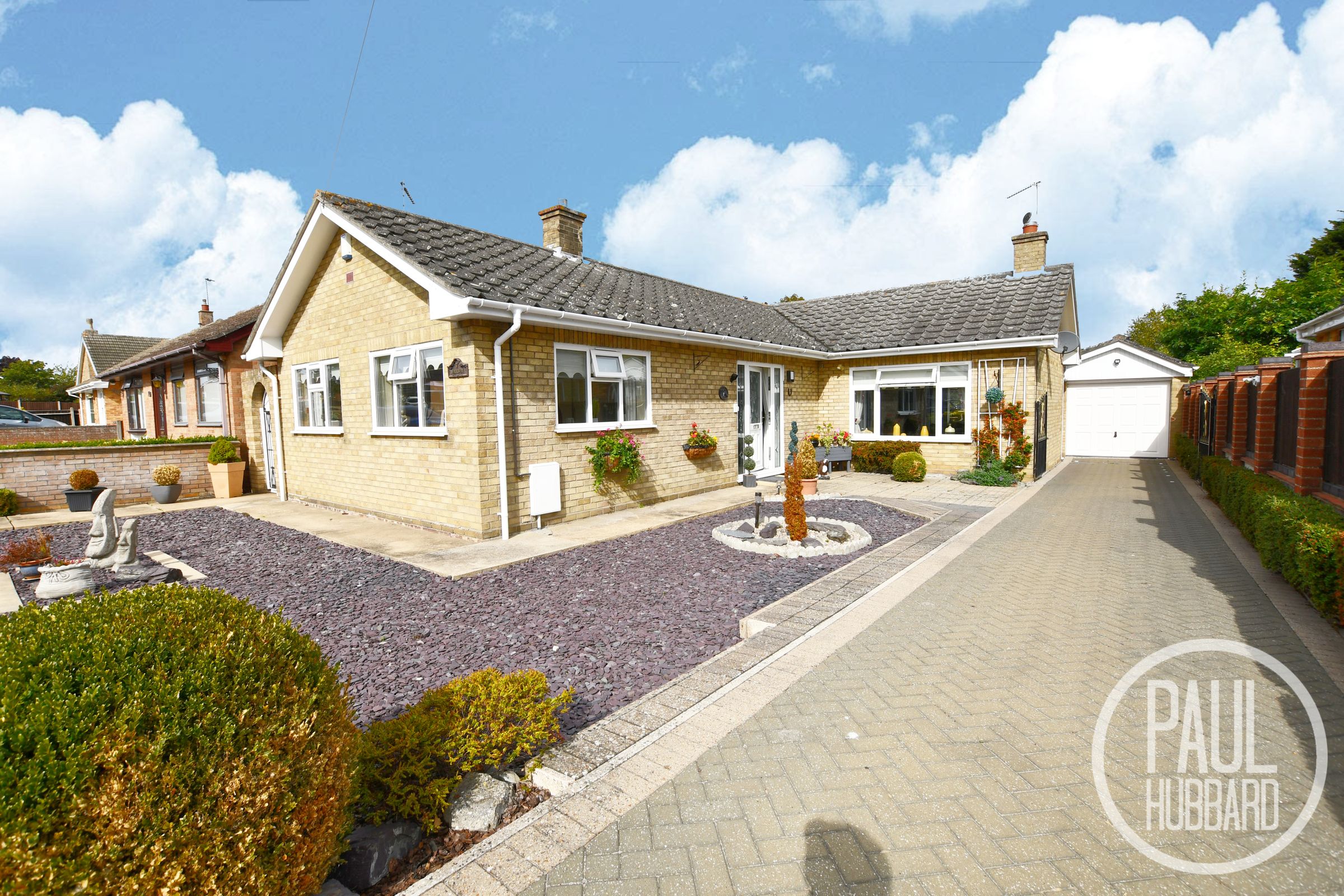 2 bed detached bungalow for sale in Fairfield Drive, Carlton Colville