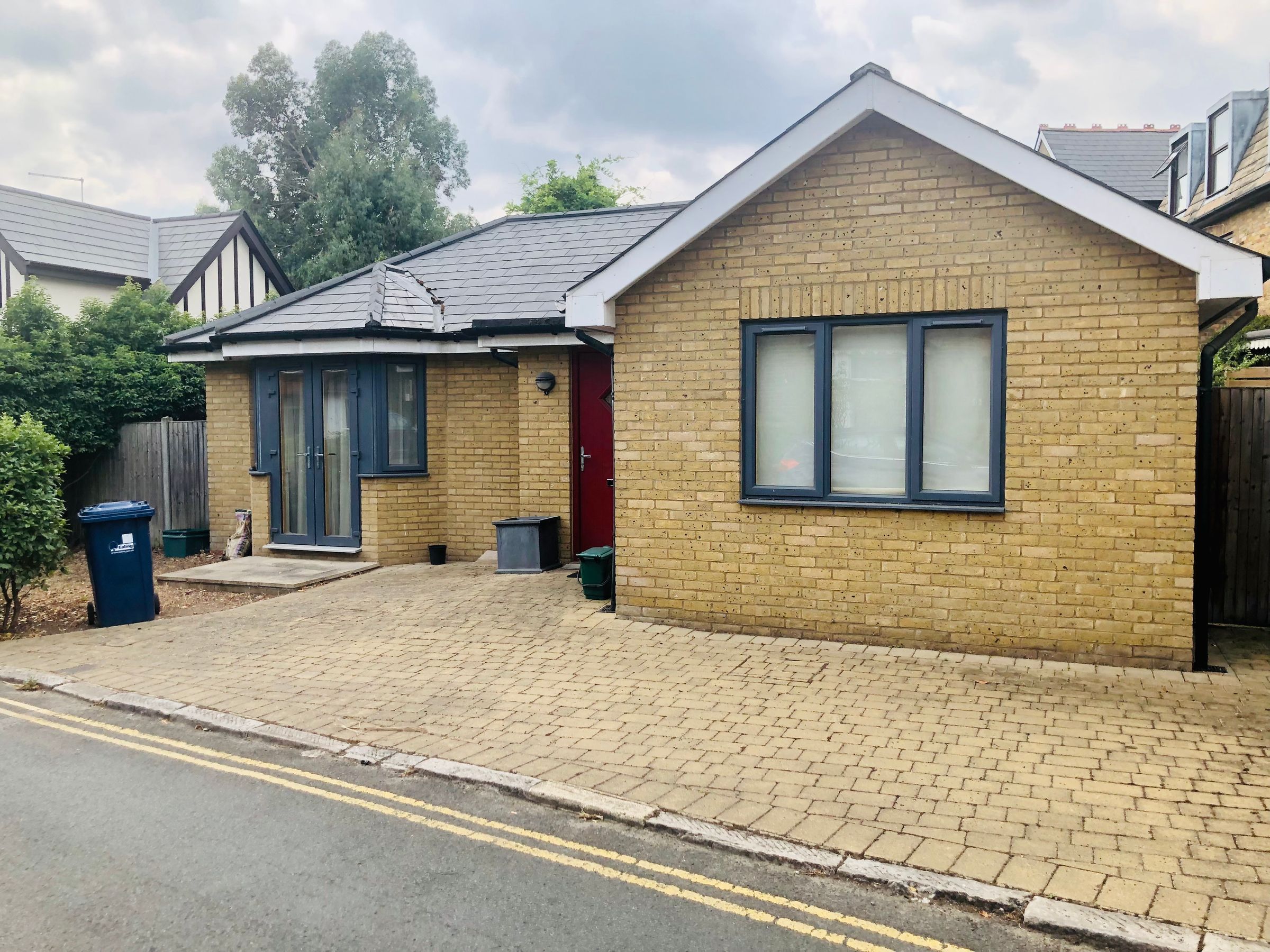 3 bed detached house to rent in Mountfield Road, London W5 Zoopla