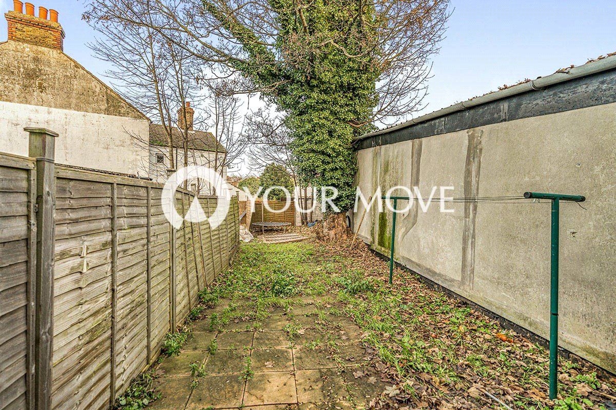 3 bed terraced house to rent in Canterbury Street, Gillingham, Kent ME7