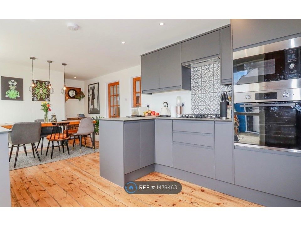 Room to rent in Fair Street, St. Columb Major TR9 Zoopla