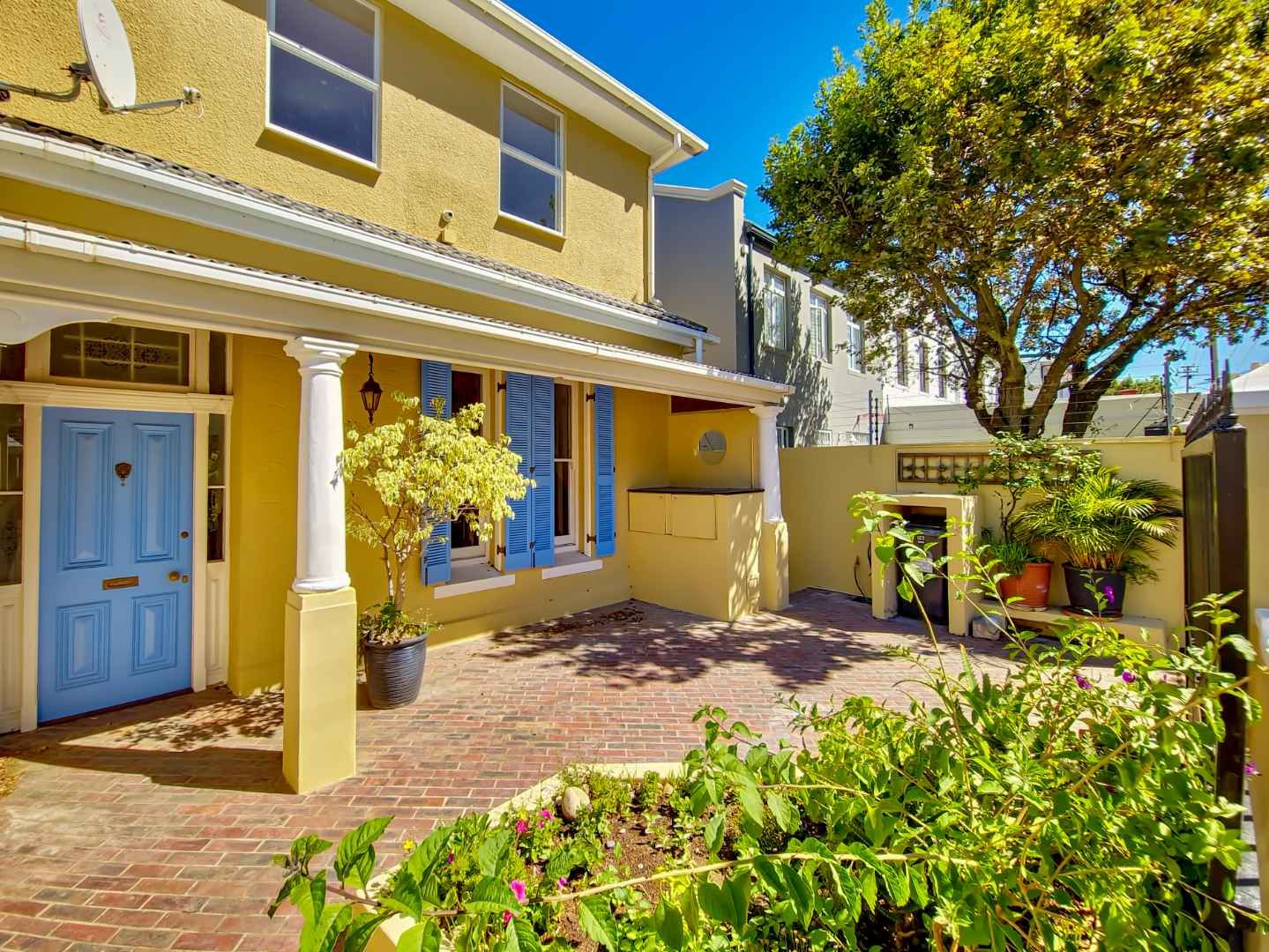 3 bed detached house for sale in Sea Point, Cape Town, South Africa