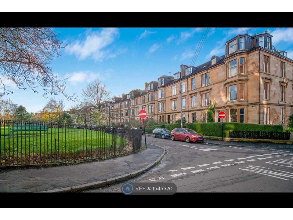 3 bed flat to rent in Hayburn Crescent, Glasgow G11 Zoopla