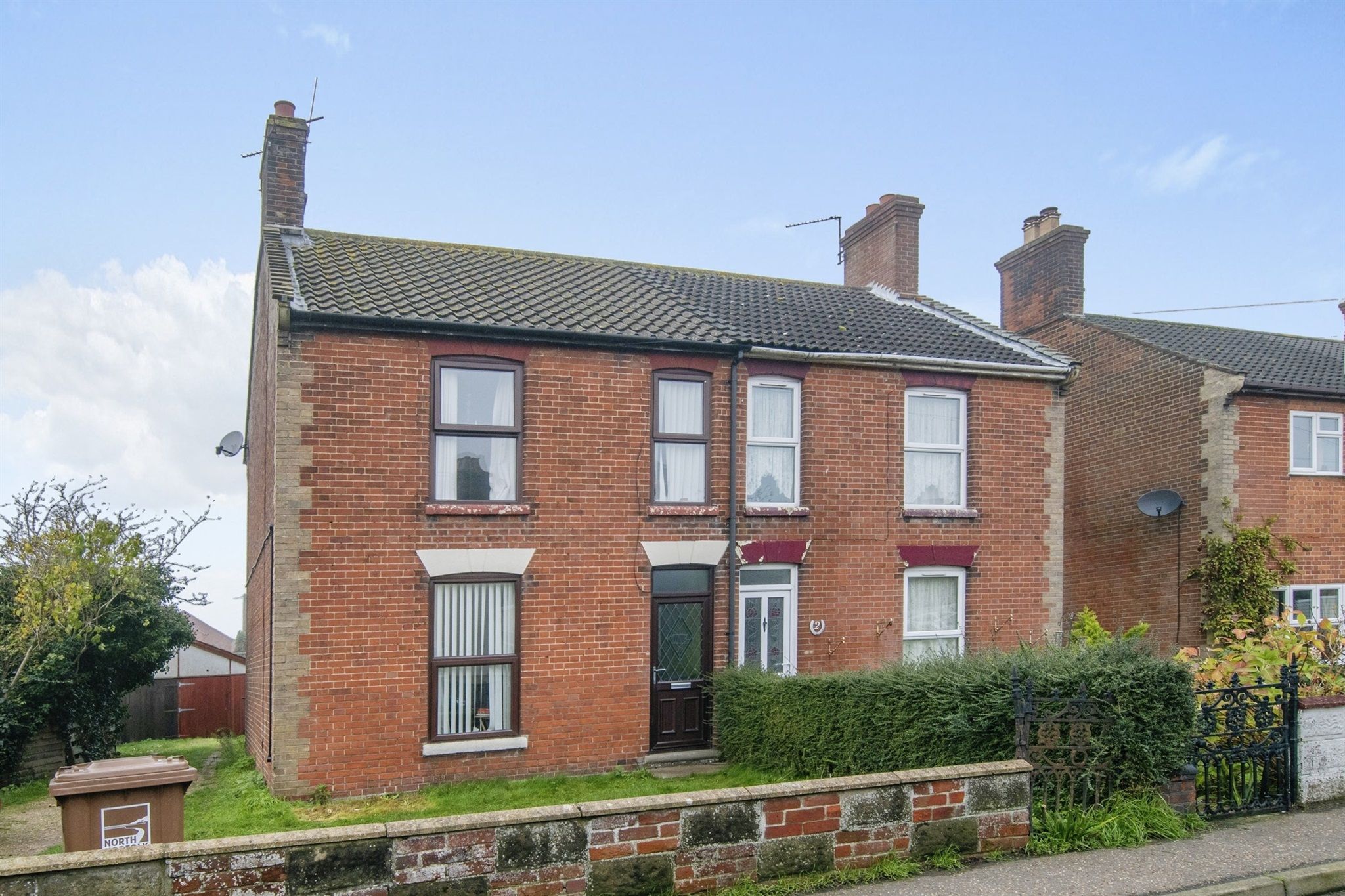 3 bed semidetached house for sale in St. Johns Road, Stalham, Norwich