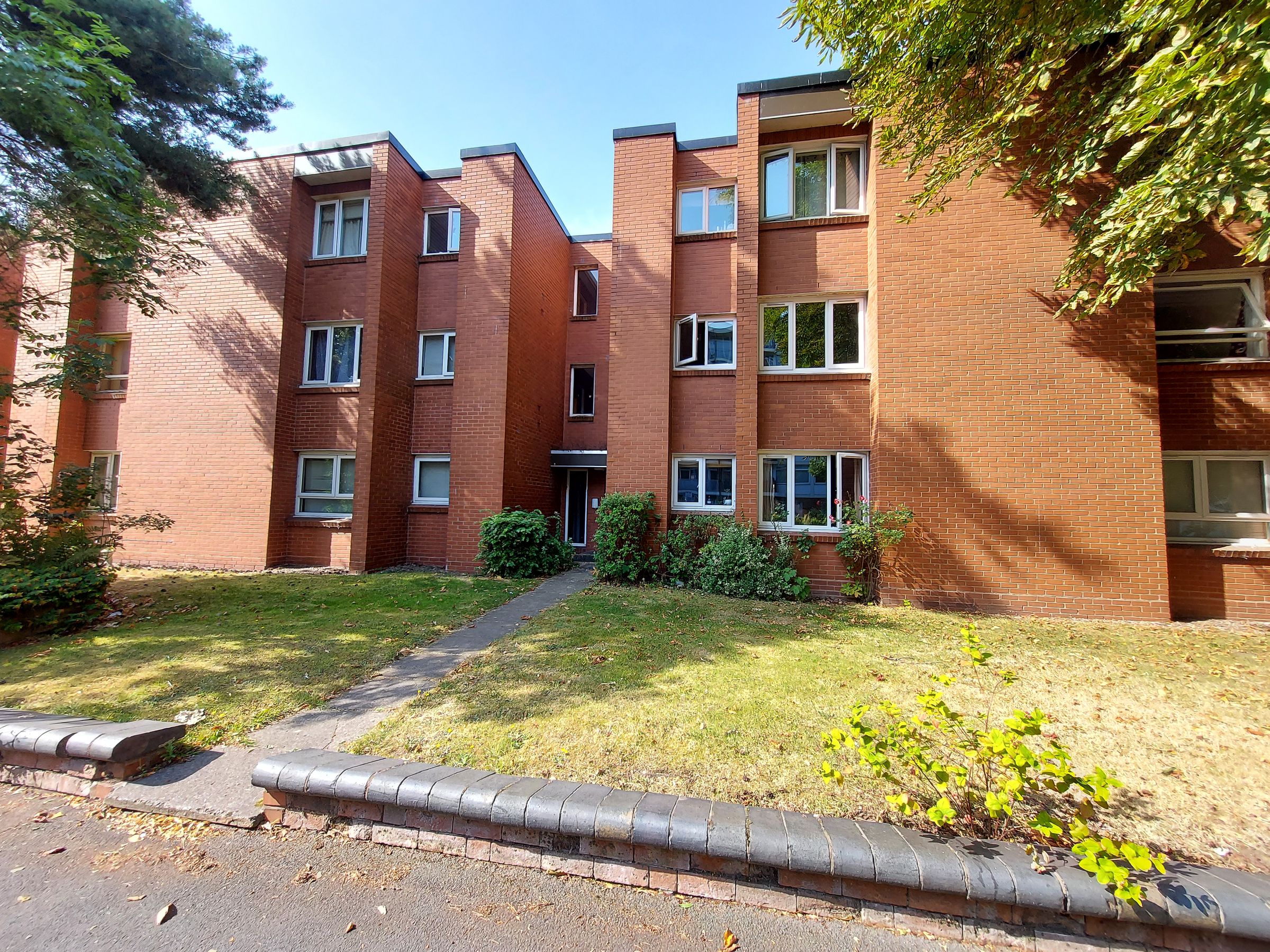 2 bed flat to rent in Birmingham Road, Walsall WS1 Zoopla
