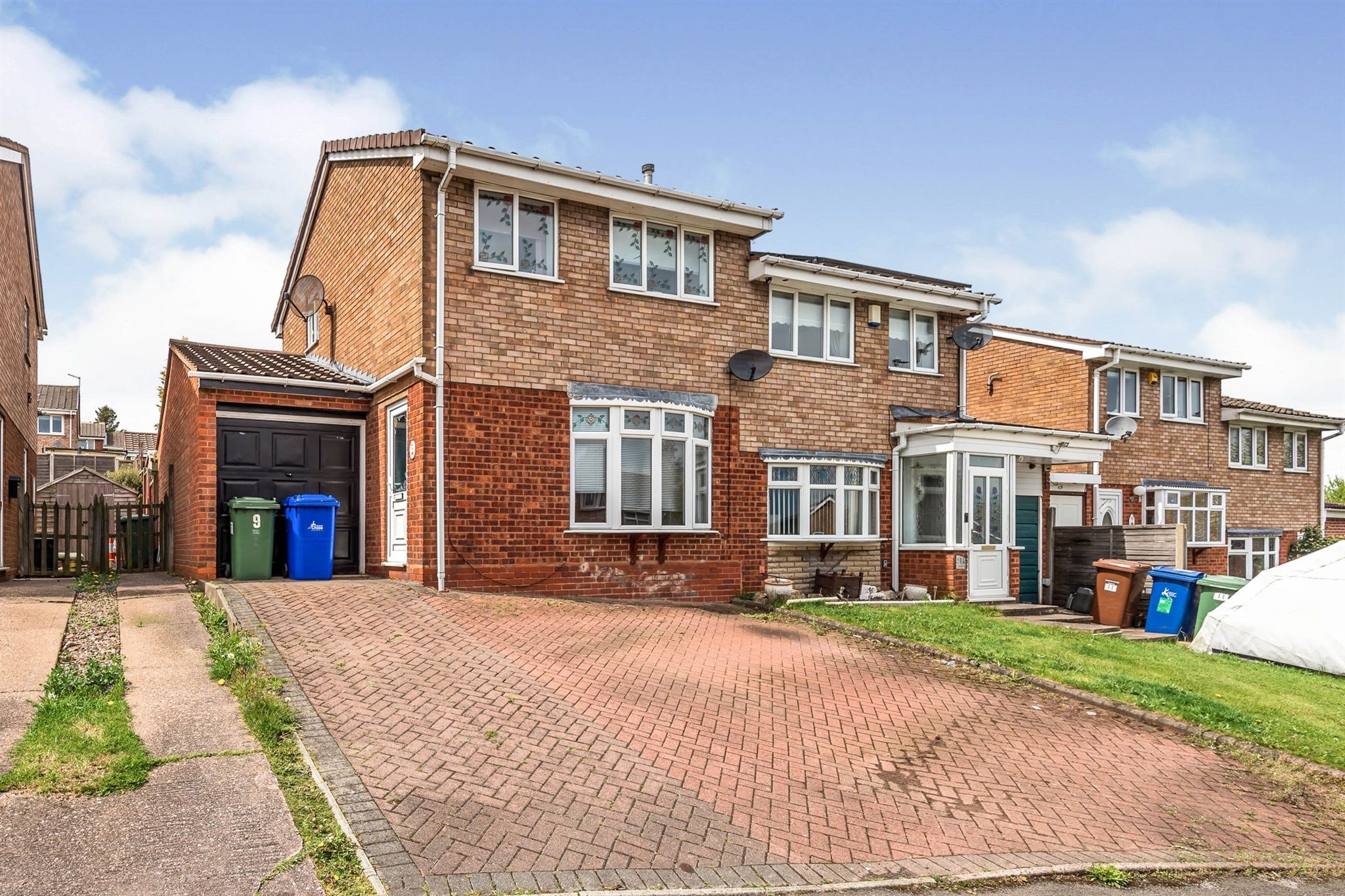 3 bed semidetached house for sale in Marconi Place, Hednesford