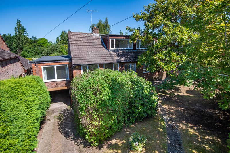4 bed detached house to rent in Broomleaf Road, Farnham GU9 Zoopla