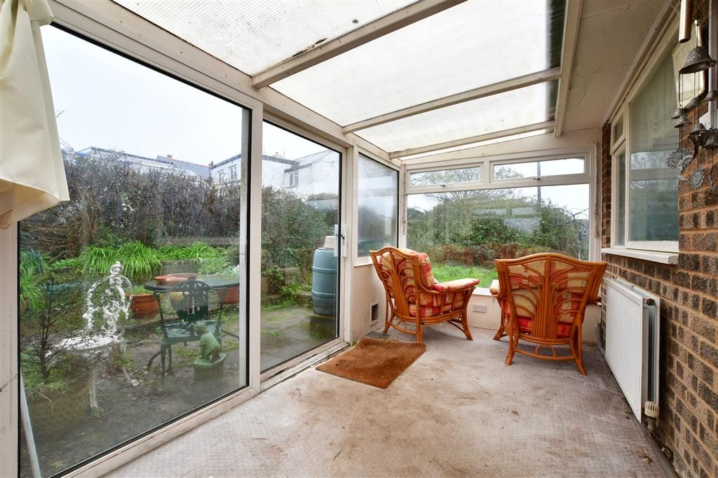 4 bed bungalow for sale in Elizabeth Gardens, Havenstreet, Ryde, Isle