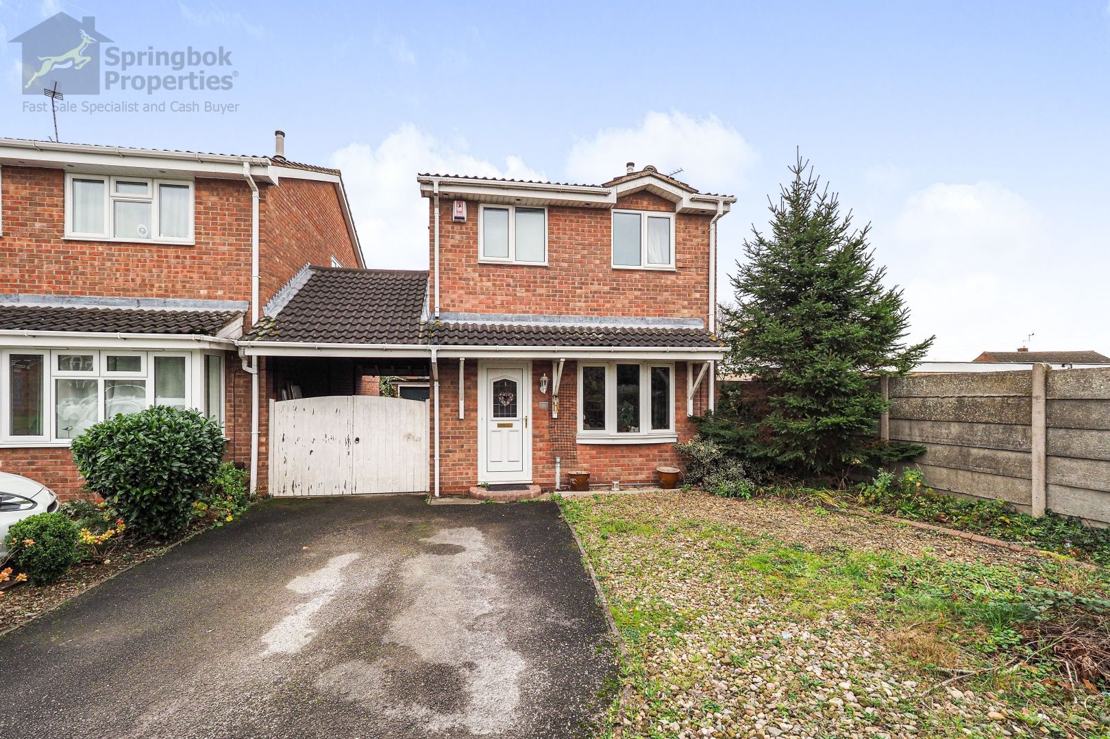 3 bed detached house for sale in Herrick Close, Leicester