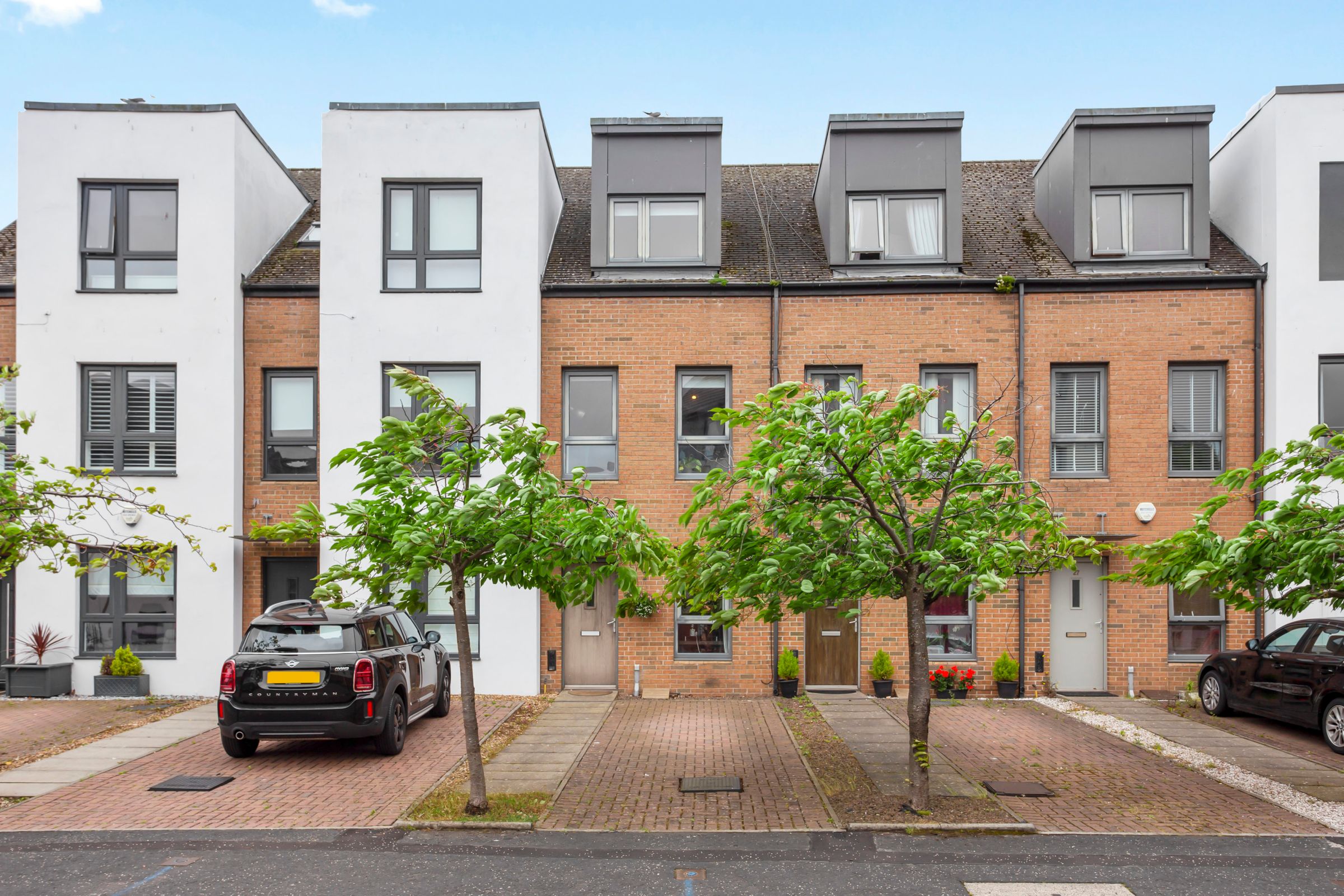 3 bed town house for sale in 23 Ferry Gait Drive, Silverknowes