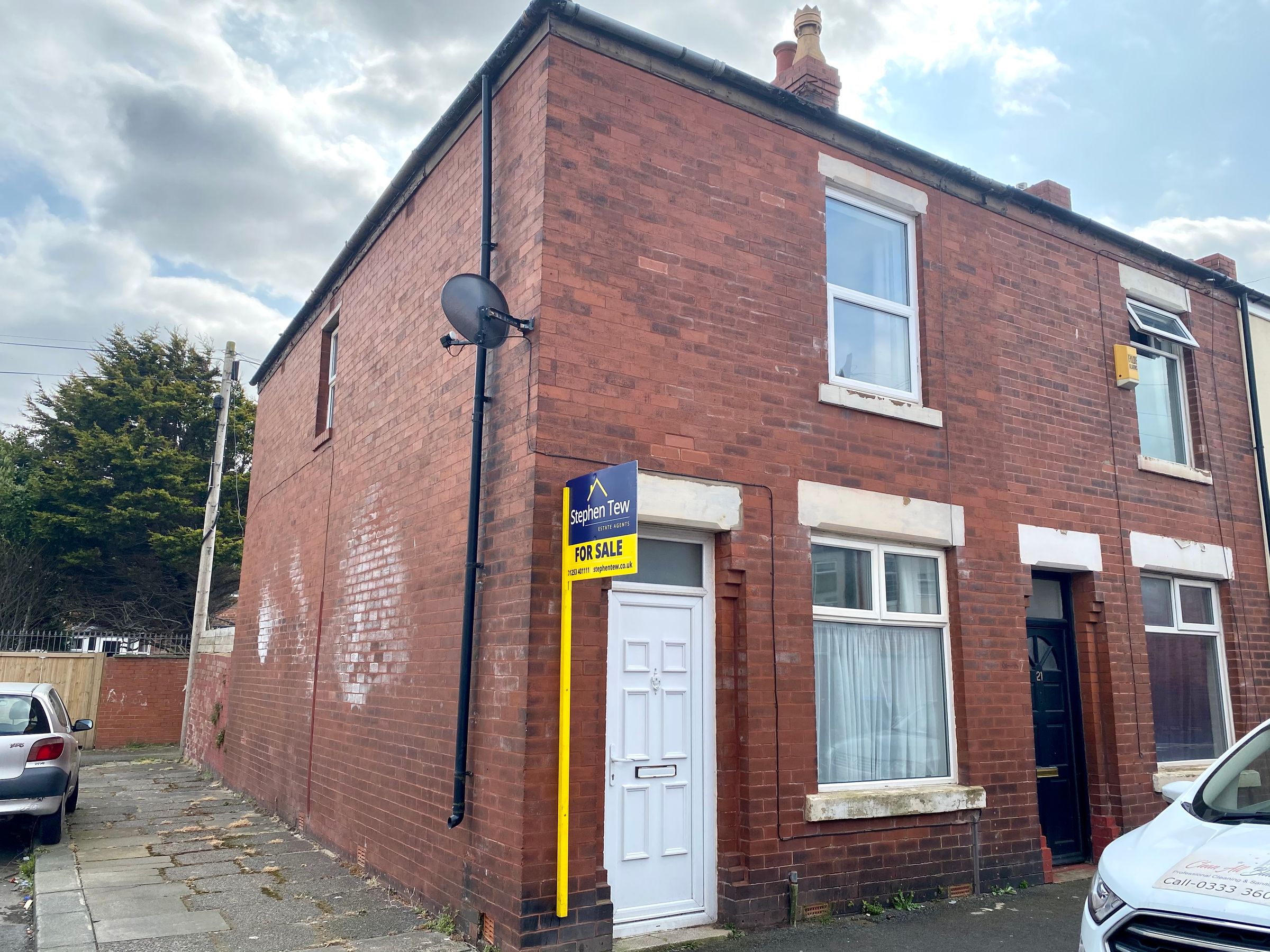 2 bed terraced house for sale in Aintree Road, Blackpool FY4 Zoopla