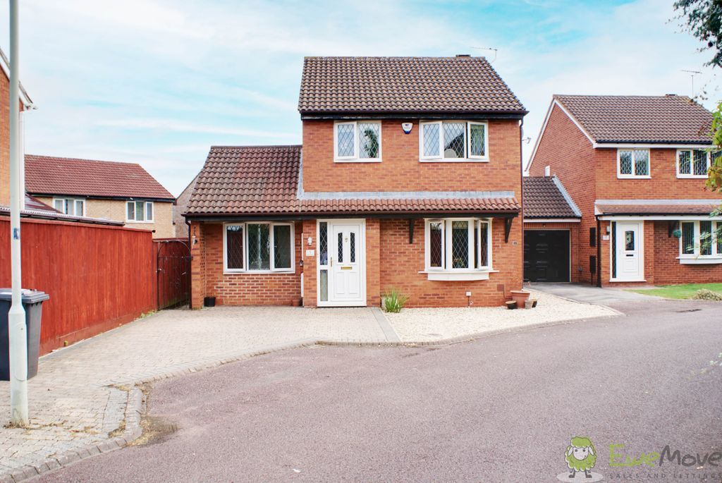 3 bed detached house for sale in Desford Close, Abbeymead, Gloucester