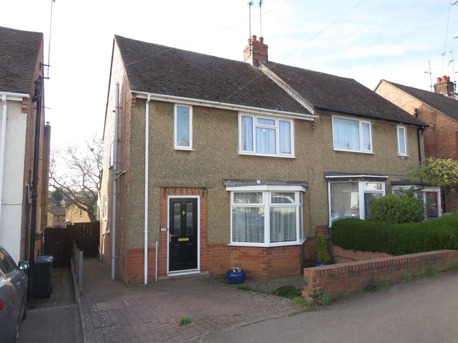 3 bed semidetached house for sale in Bryant Road, Kettering NN15 Zoopla