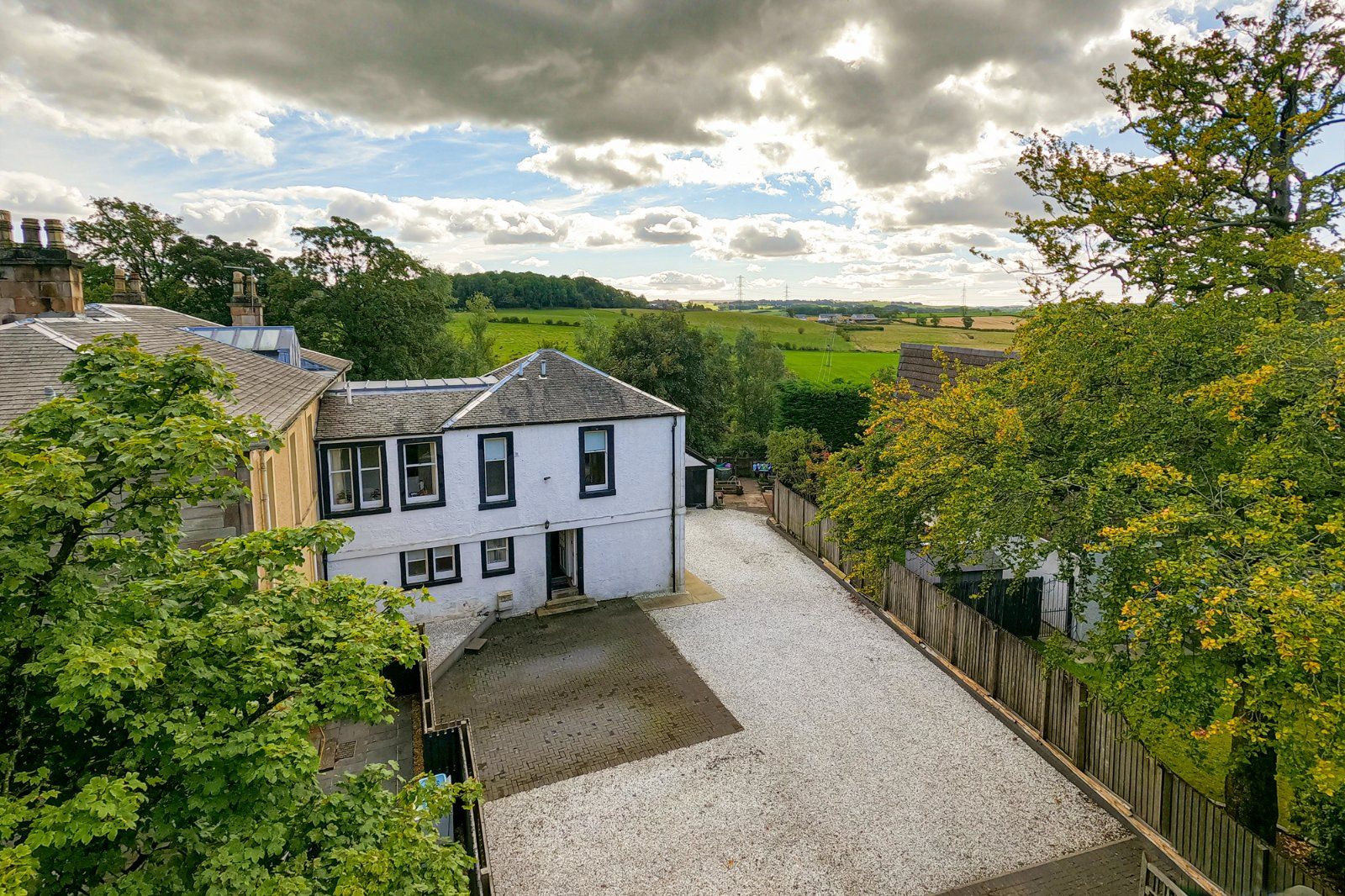 3 bed semidetached house for sale in Osborne Crescent, Thorntonhall